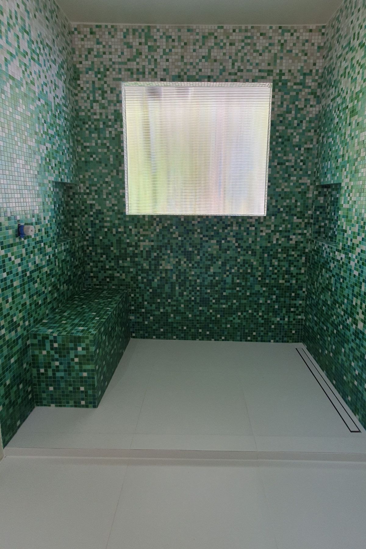 Perth-St-mosaic2.jpg