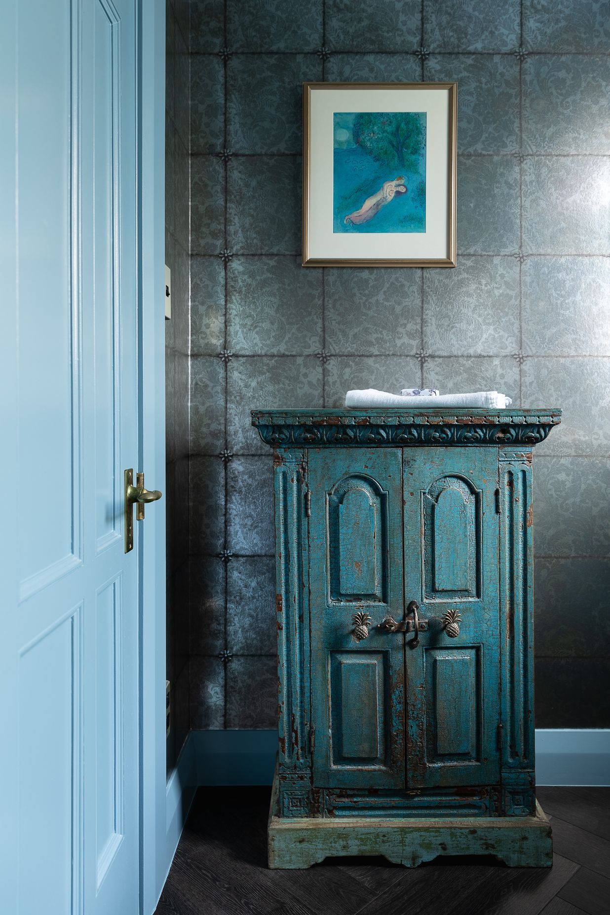 NBKA Moody Blues Powder Room