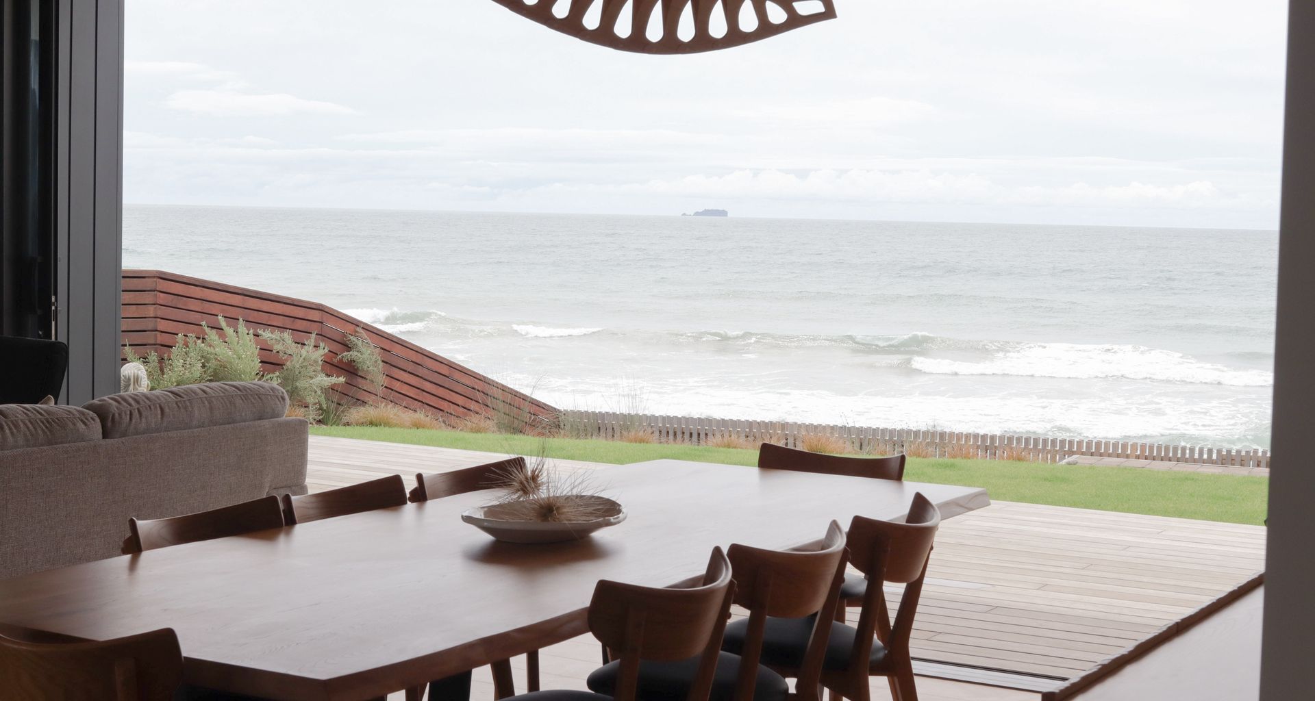 Pukehina Parade Beach House banner