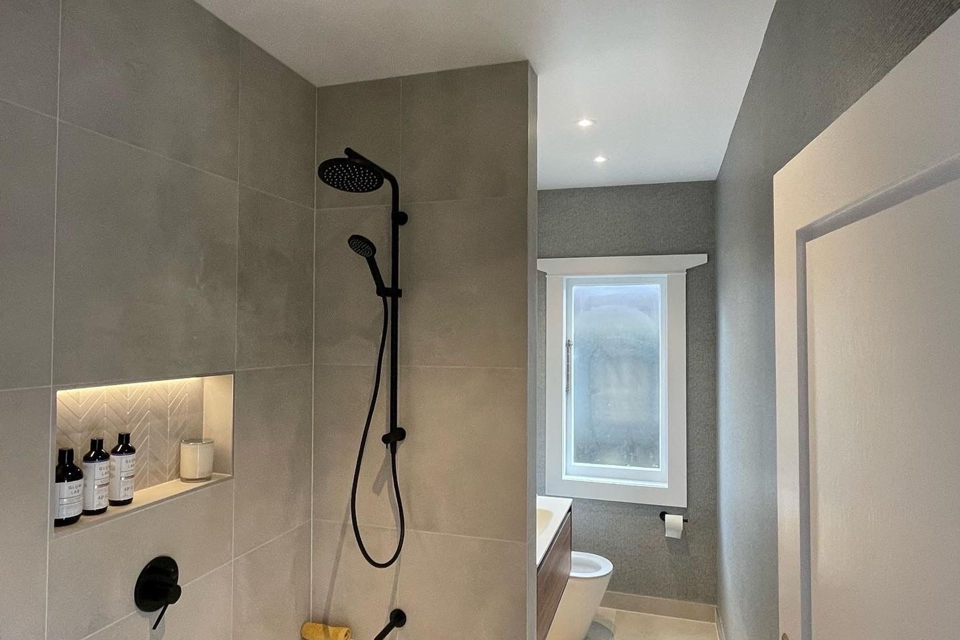 Pukehana Ave Bathroom