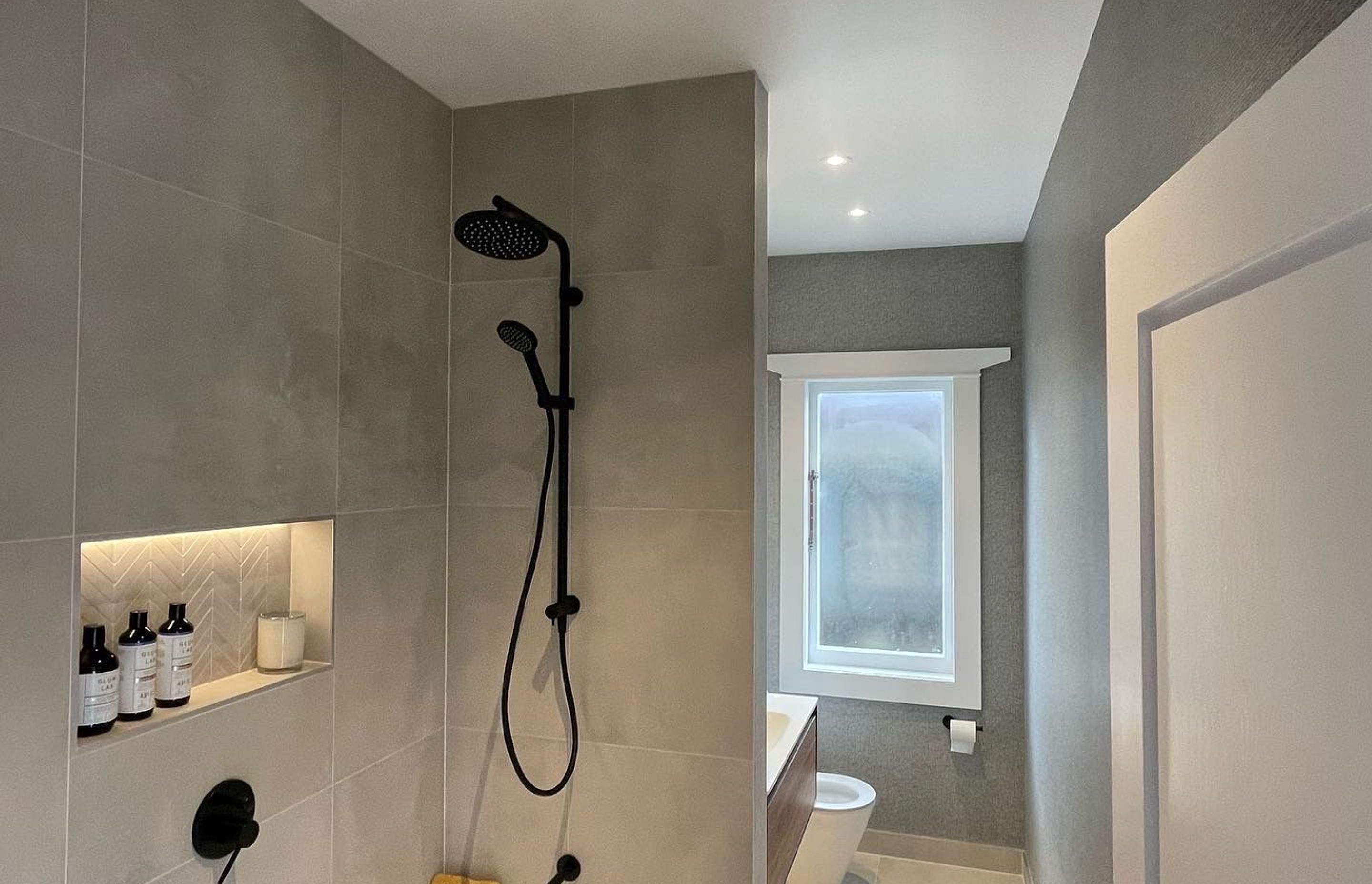 Pukehana Ave Bathroom