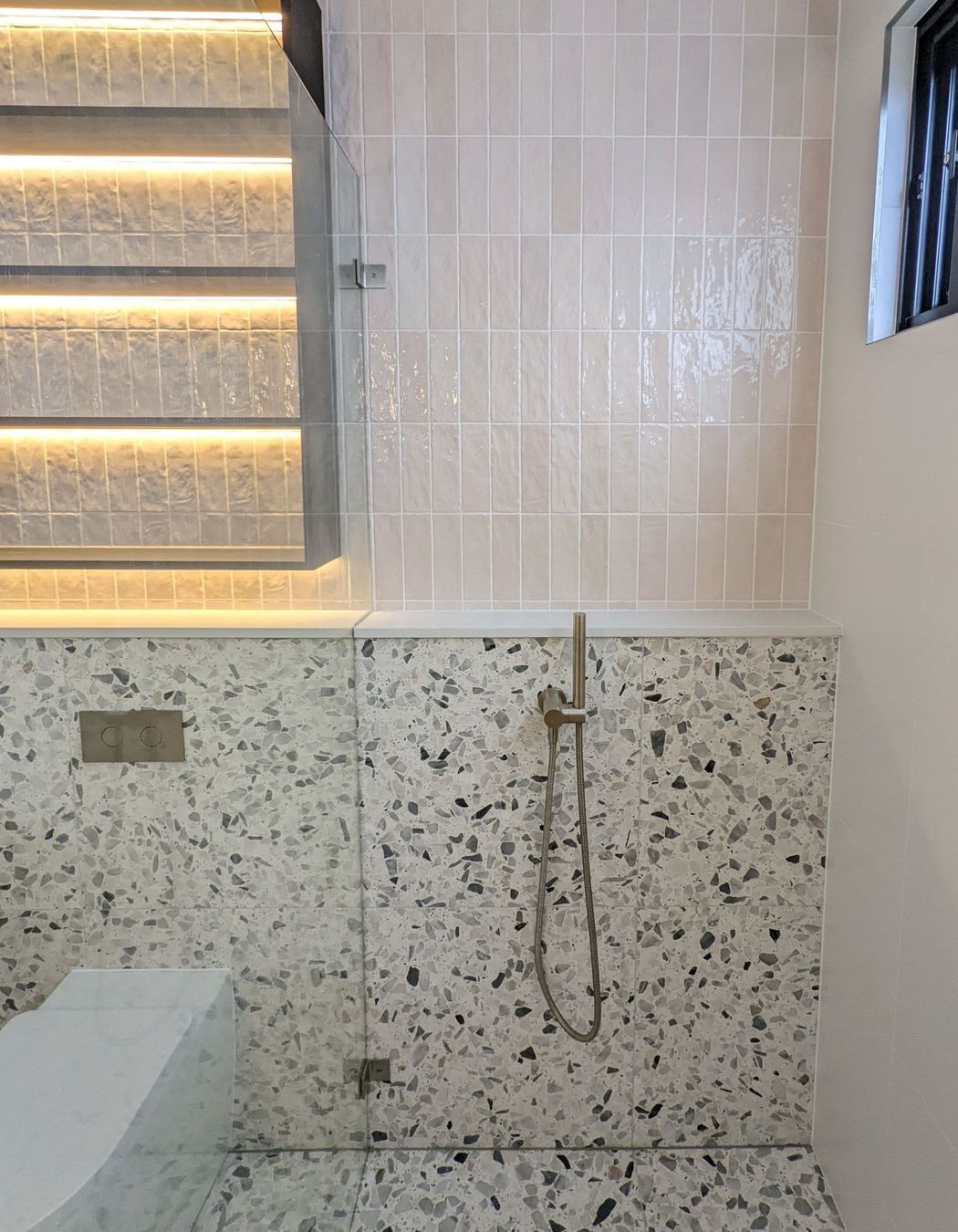 Illawong Ave, Riverview