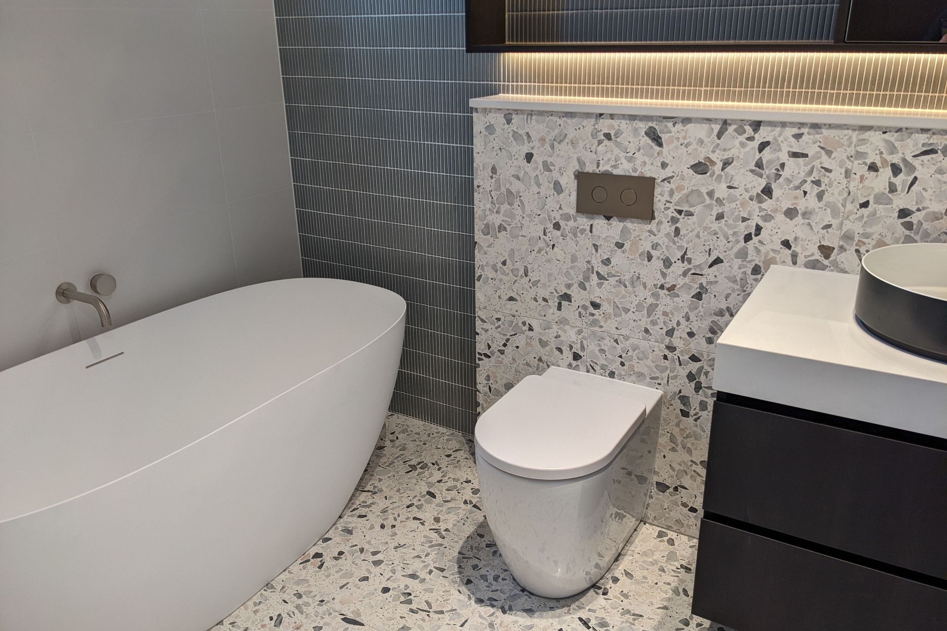 Illawong Ave, Riverview