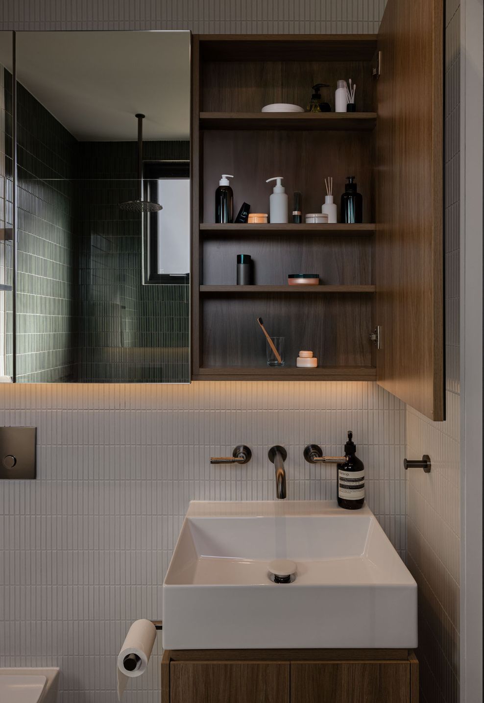 Repose-Rozelle-WR-51.jpg