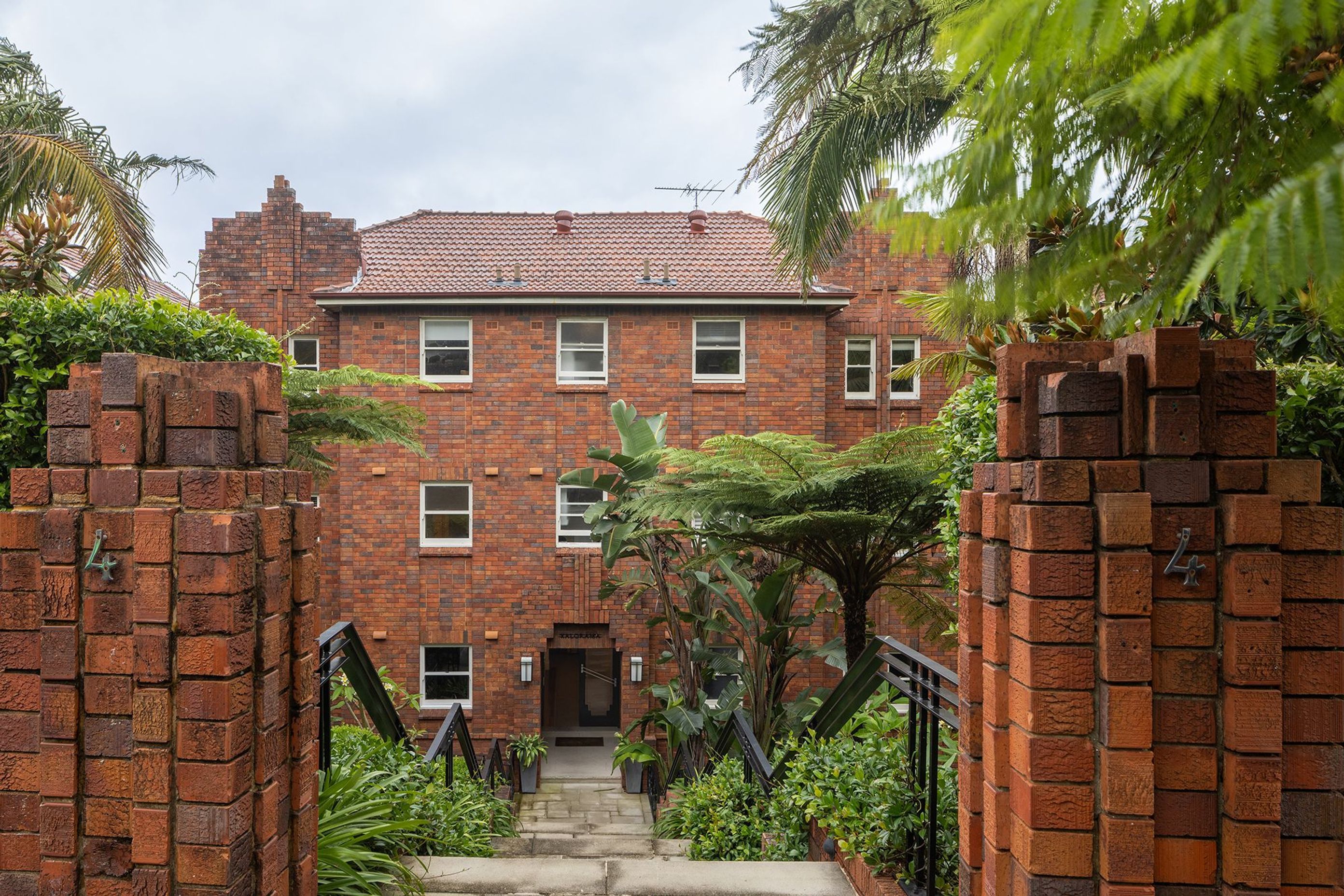 SaraVitaSandboxAstonGardens640-EditMQ.jpg