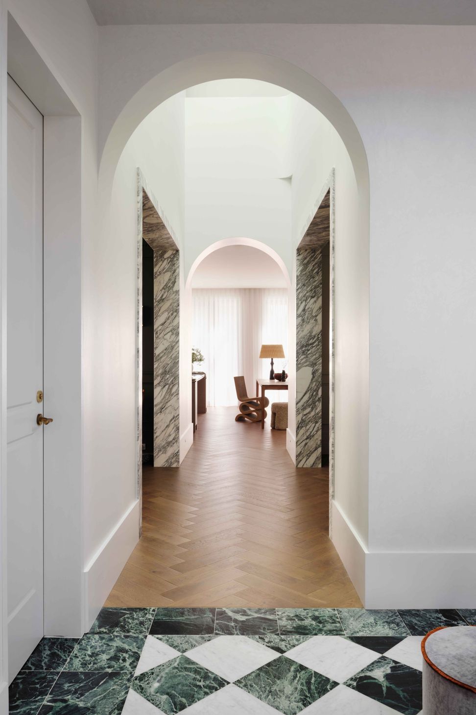SmacStudios220322-hallway-v2.jpg