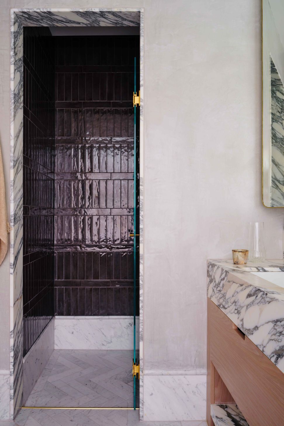 SmacStudios370553-shower.jpg