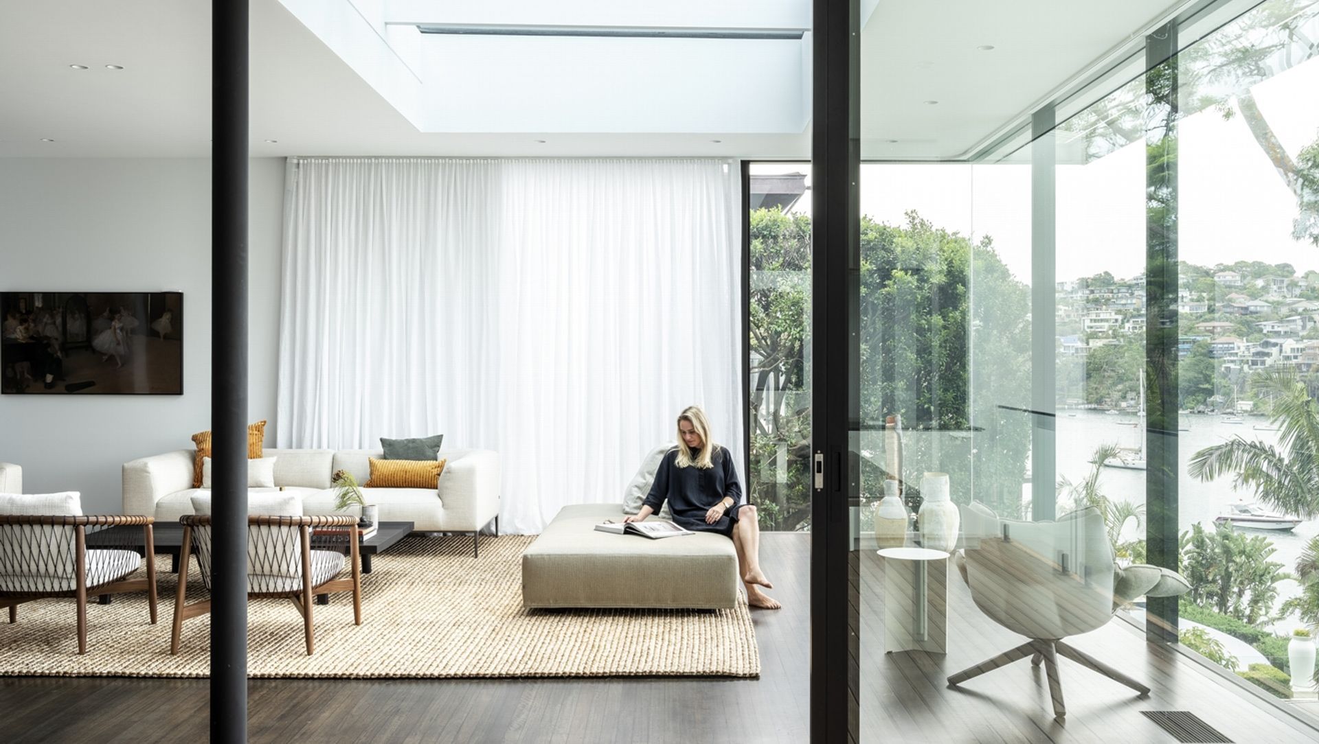 Mosman House: A serene and spectacular waterfront home banner