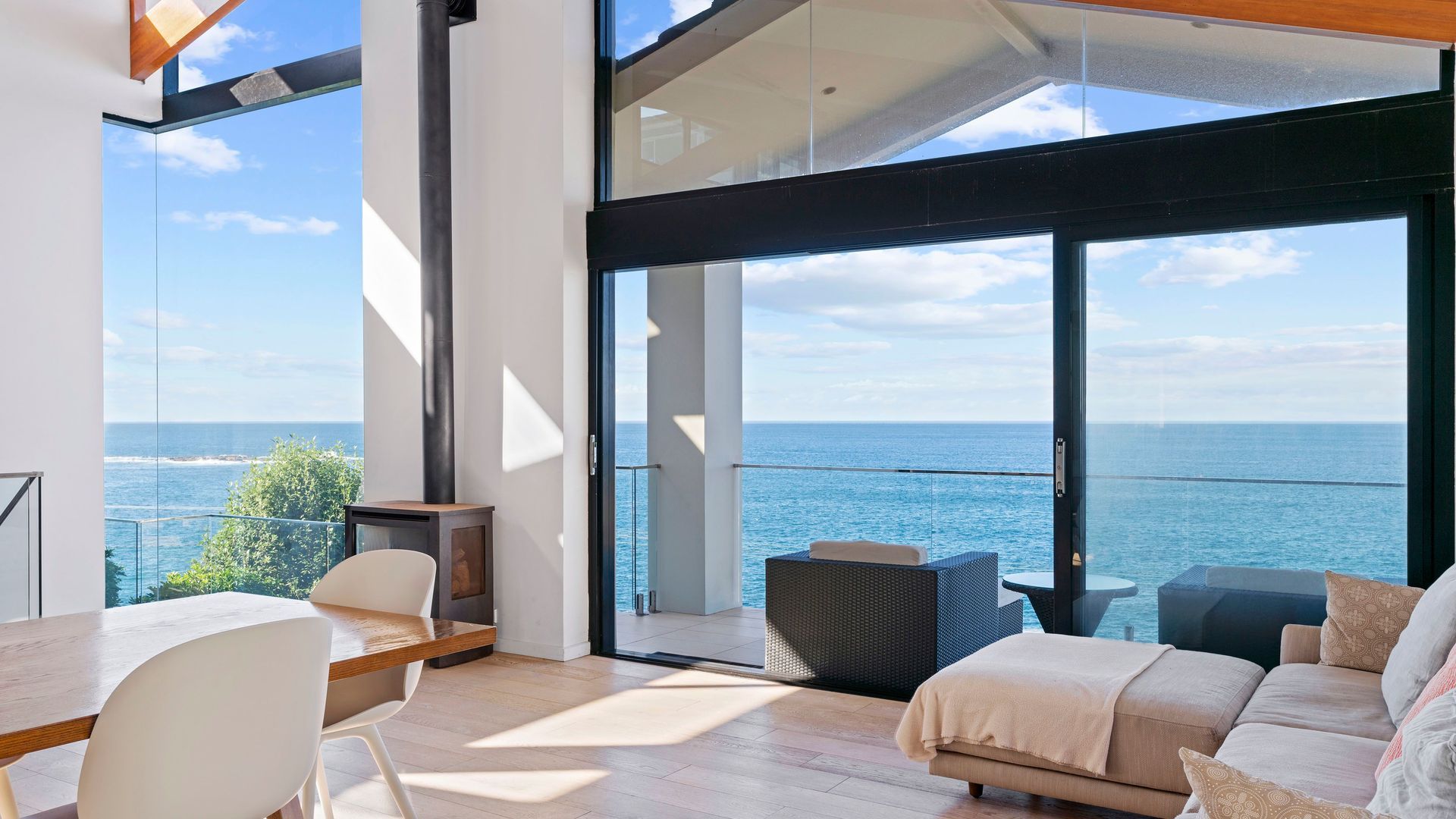 AirBnb - South Coogee banner