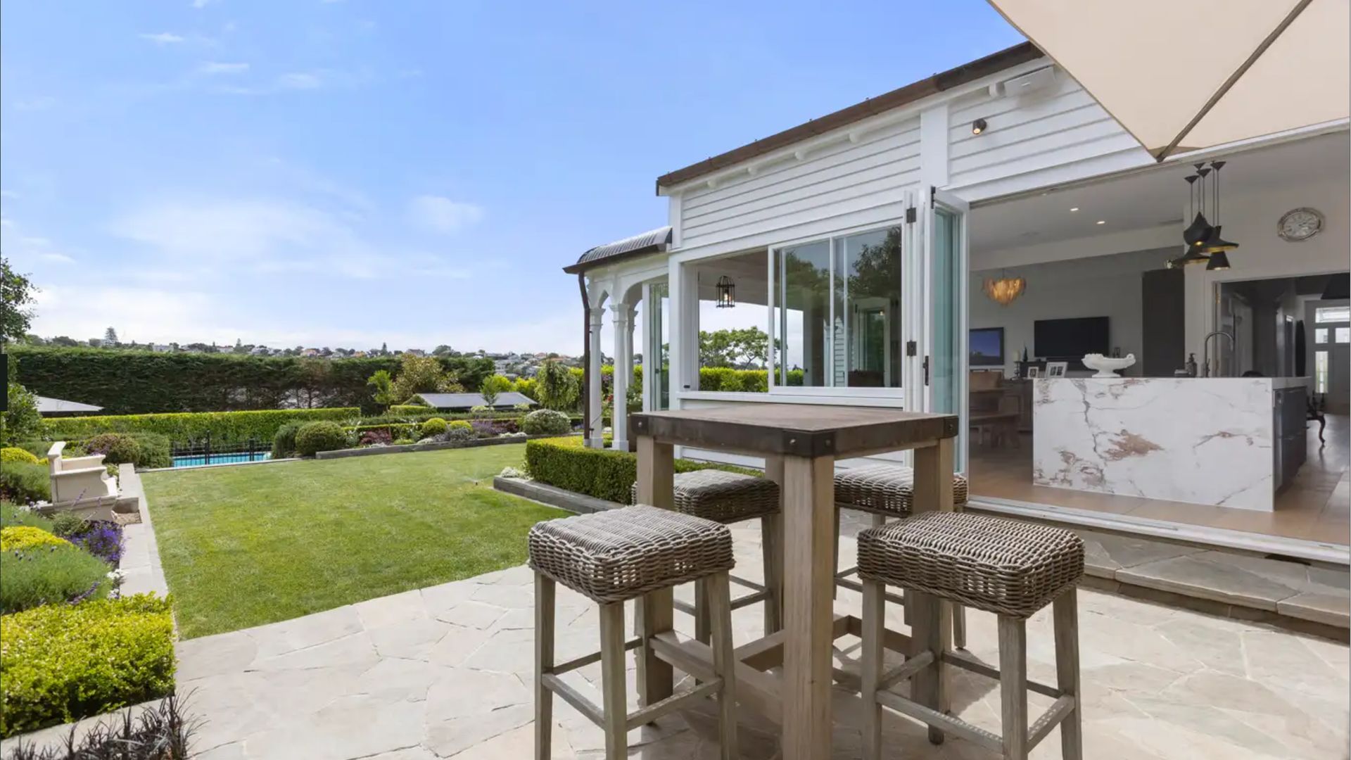 Remuera Renovation - Kitchen and Bathroom video
