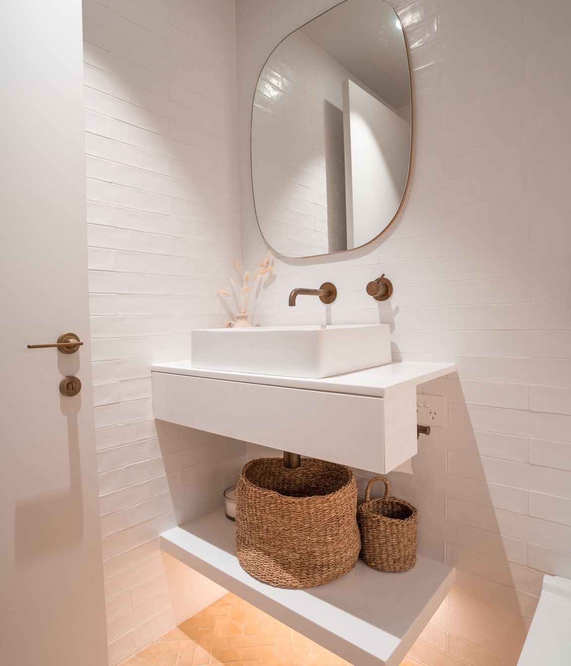 WAIHEKE-BATHROOM3result.jpg