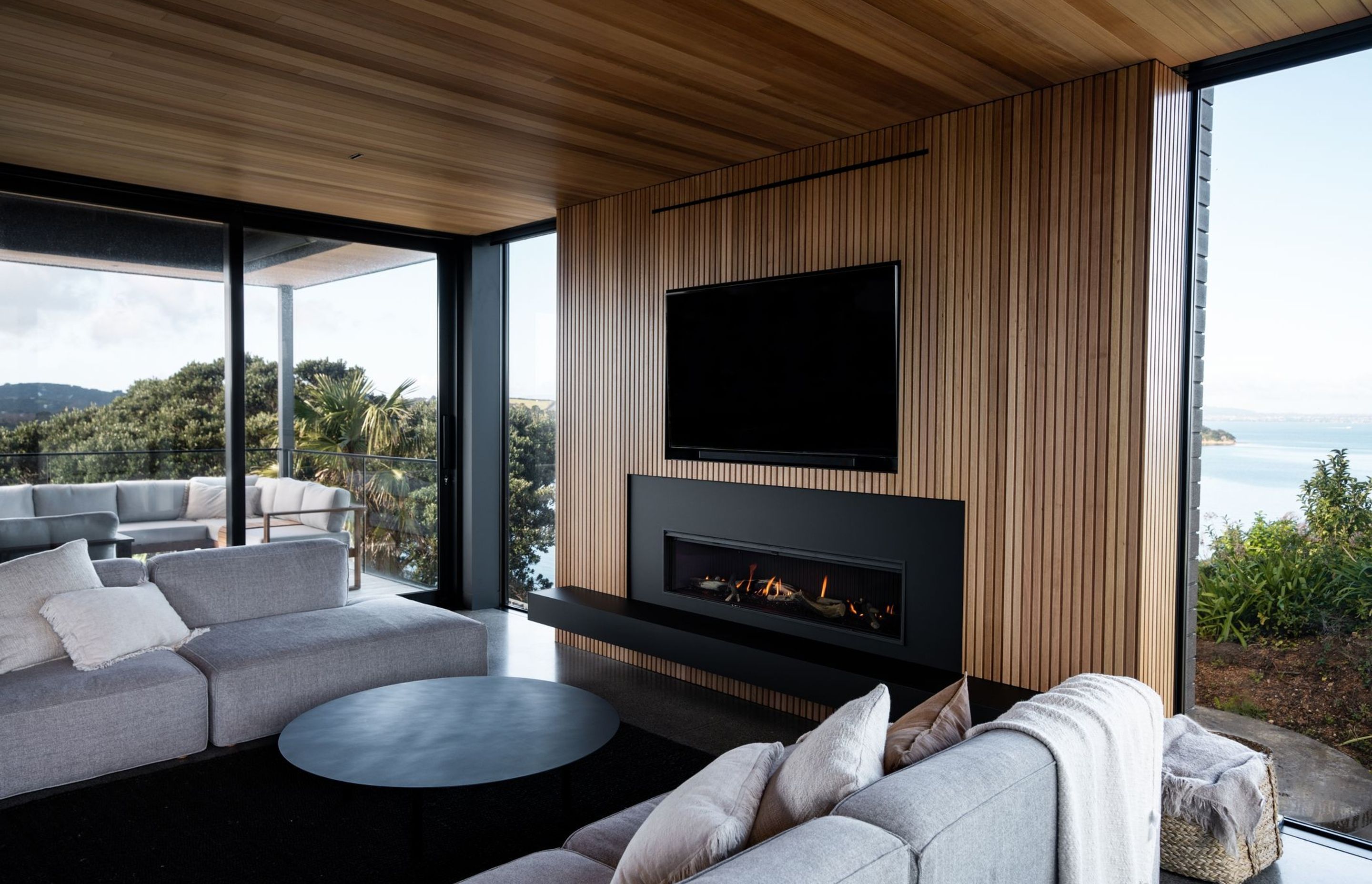 WAIHEKE-FIREPLACE1result.jpg