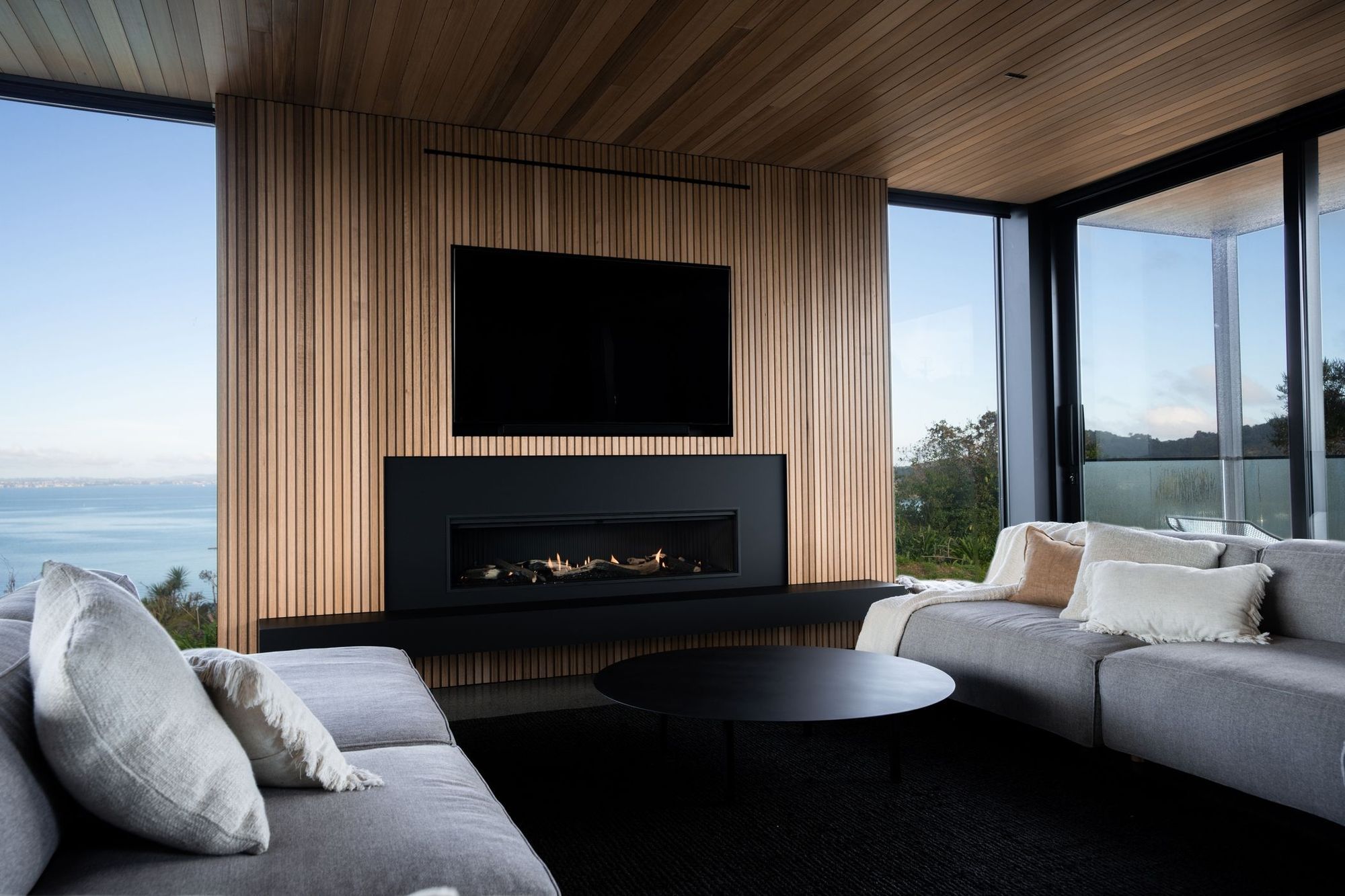WAIHEKE-FIREPLACE4result.jpg