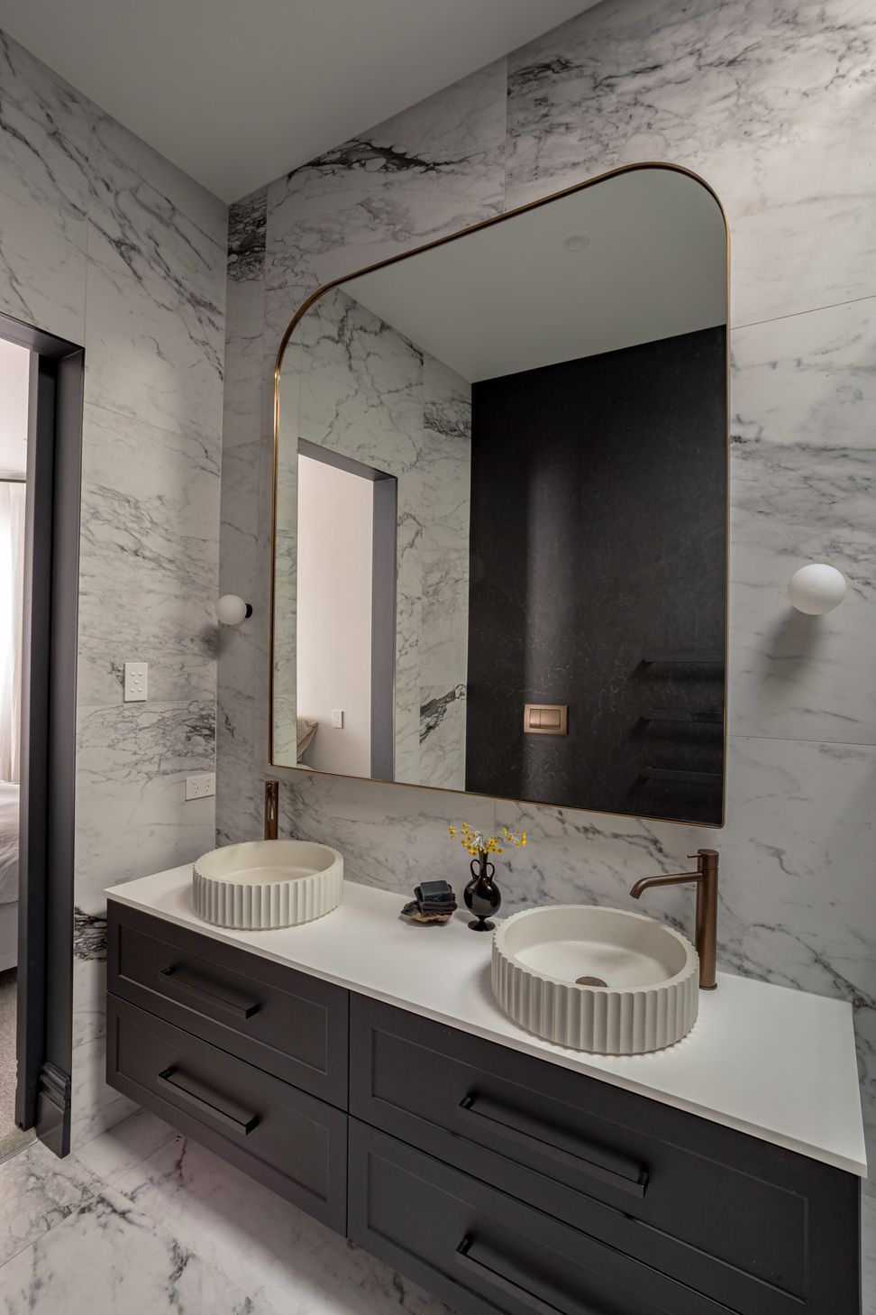 Waves-Bathroom-Design-7.jpg