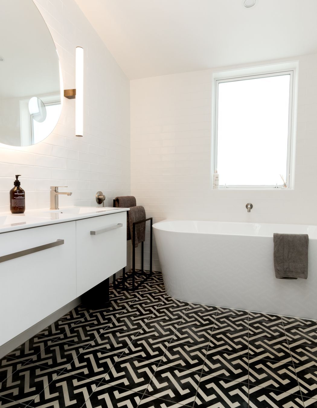 Modern Mid-Century Westmere