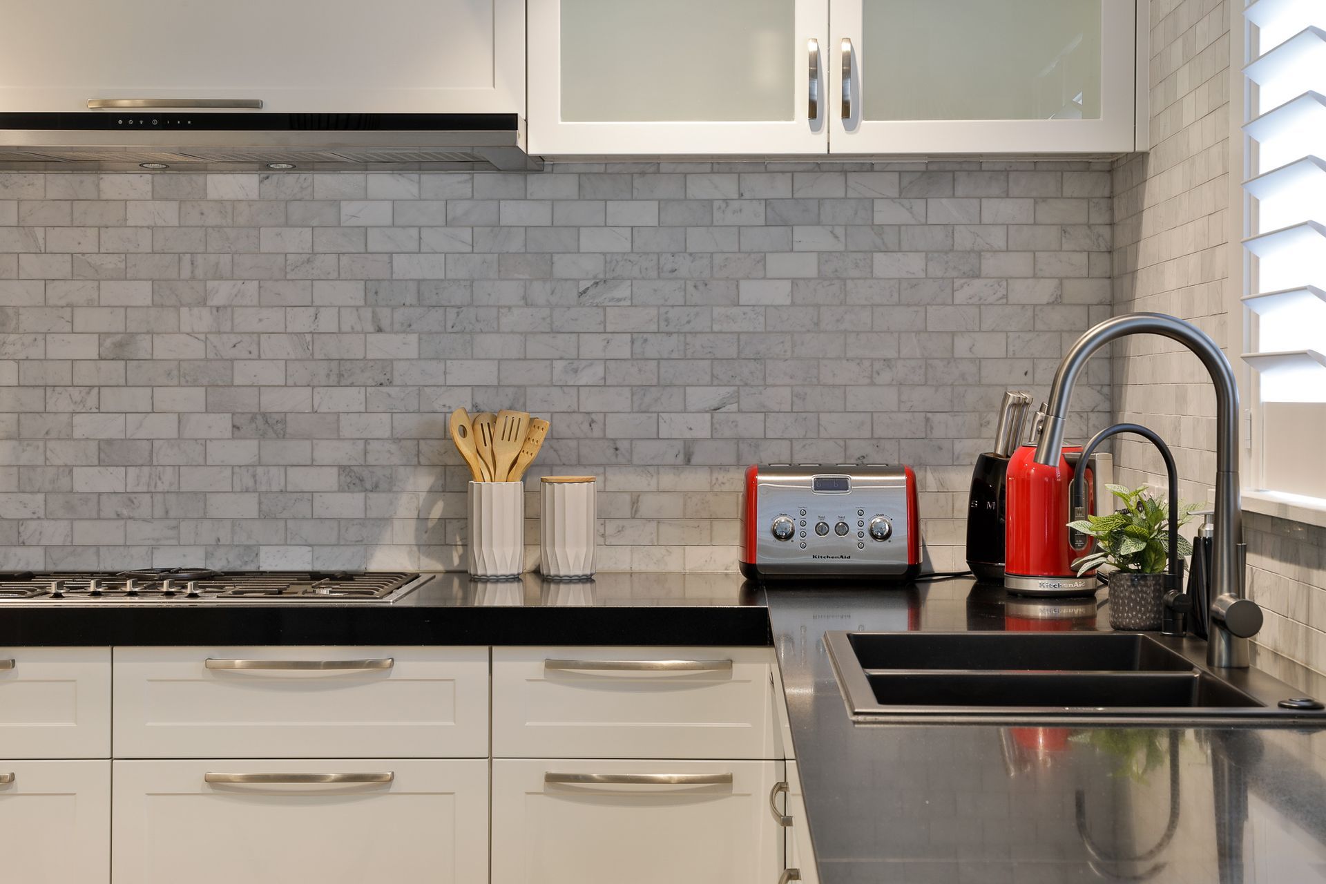 Stone Carrara Satin Brick 300x300mm mosaic.