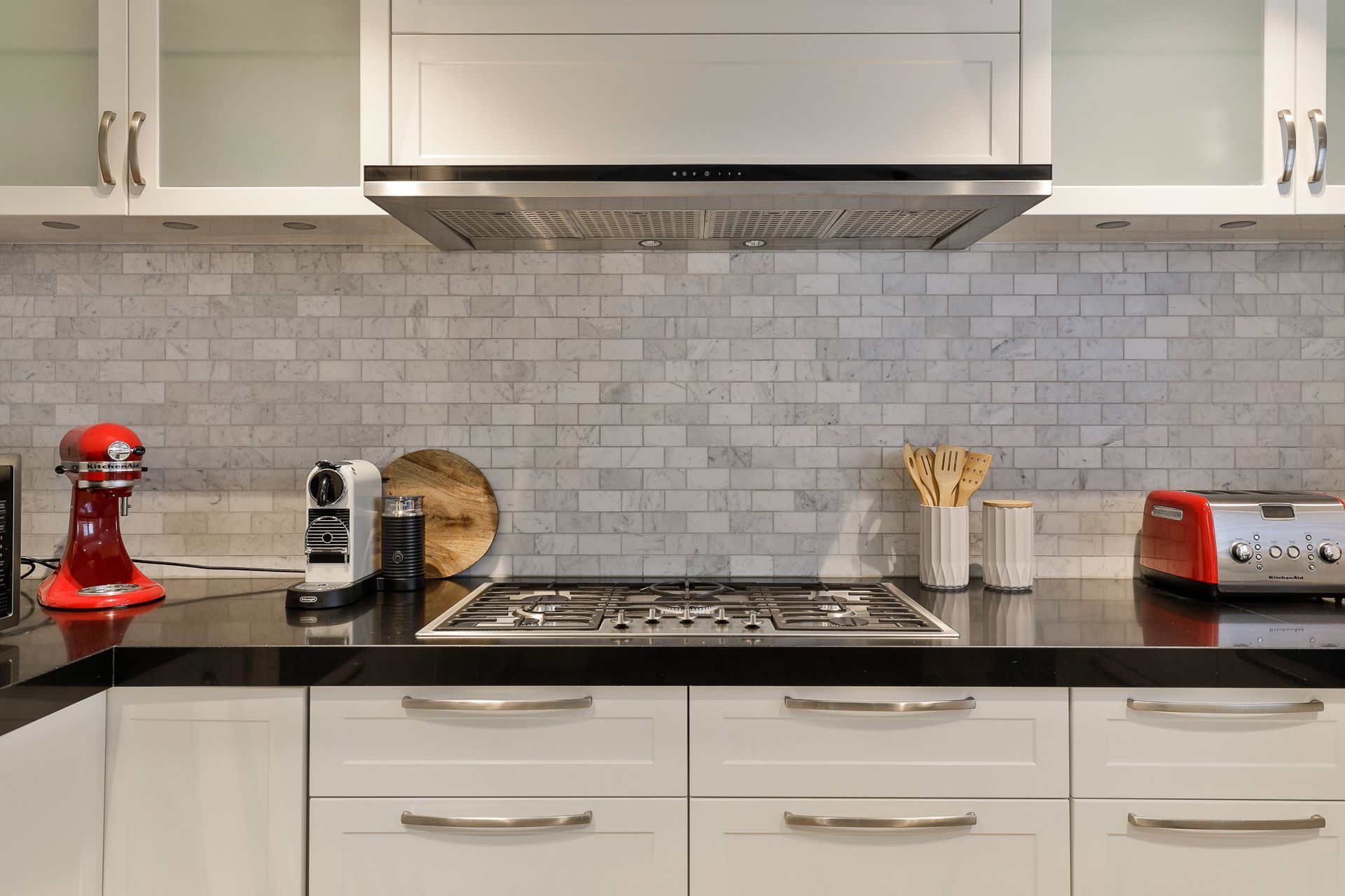 Stone Carrara Satin Brick 300x300mm mosaic.