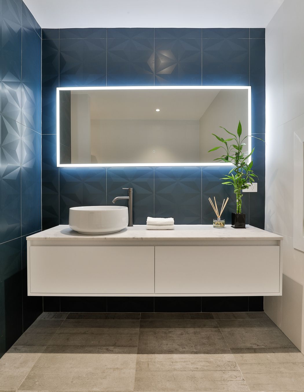 4D Diamond Deep Blue 400x800mm with Victoria Gypsum White 400x800mm and Industry Grigio 600x600mm floor