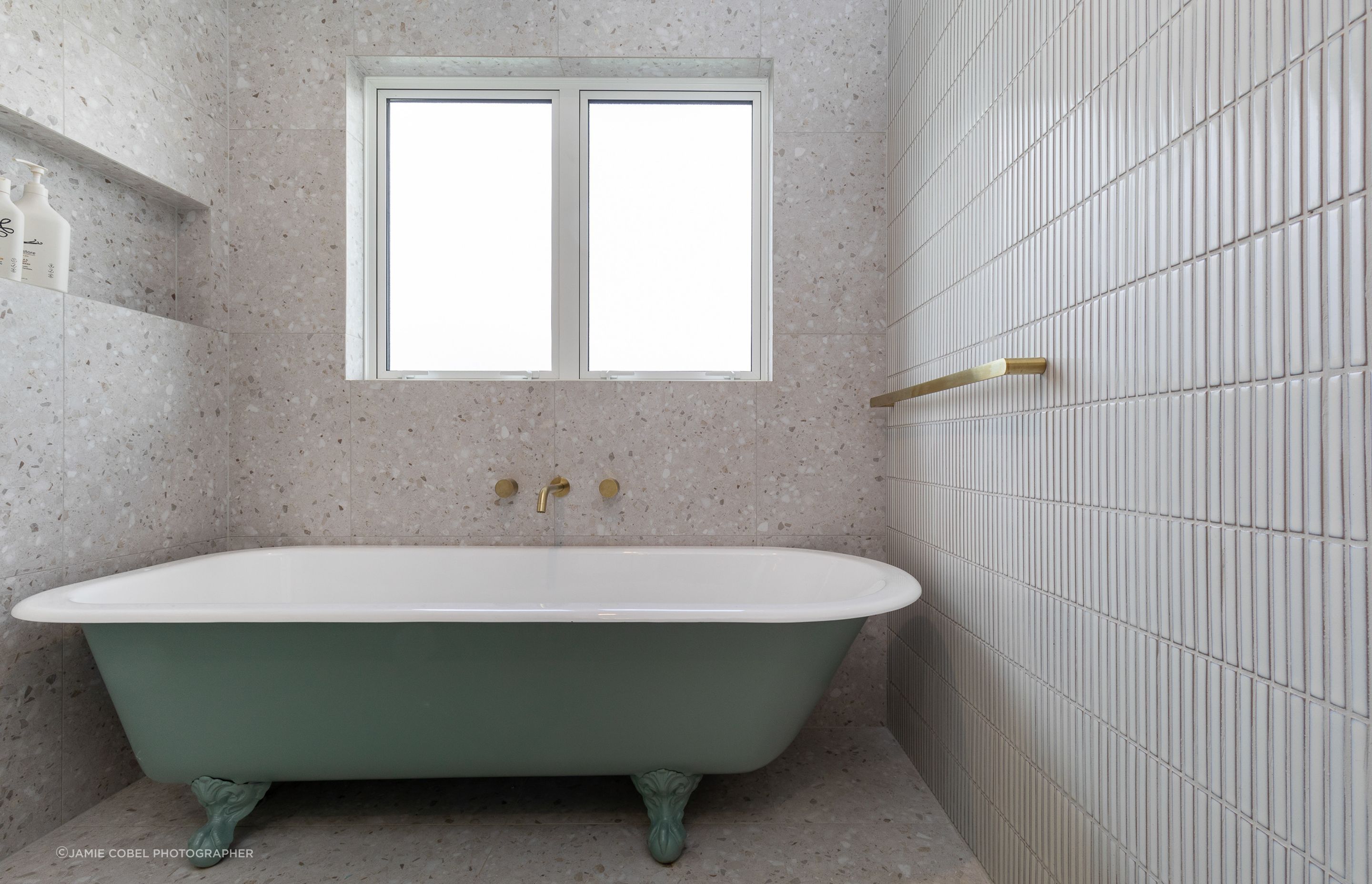 Frammenta Bianco 600x600mm with Sticks Ivory Mosaic 296x297mm