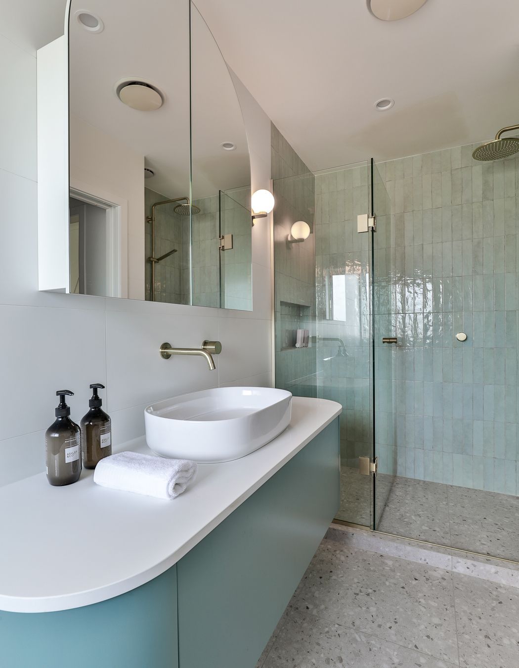 Blanco Brillo White Matt 300x600mm with Tribeca Seaglass Mint 60x246mm and Frammenta Bianco 600x600mm