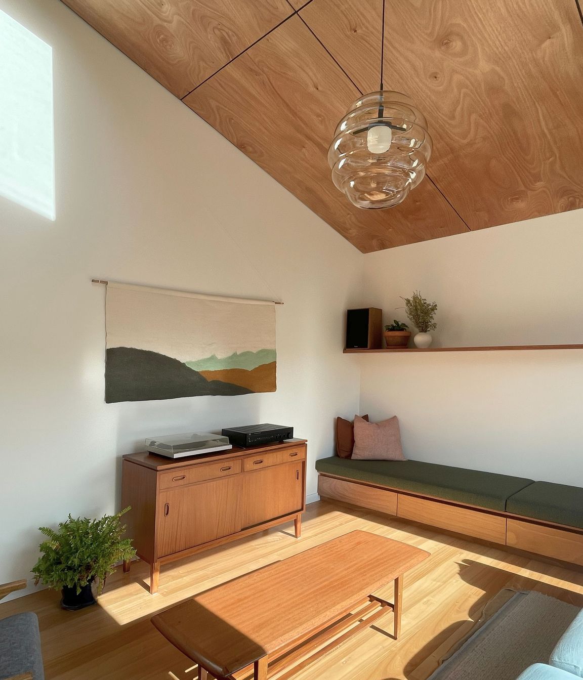 aka-g-living-space.jpg