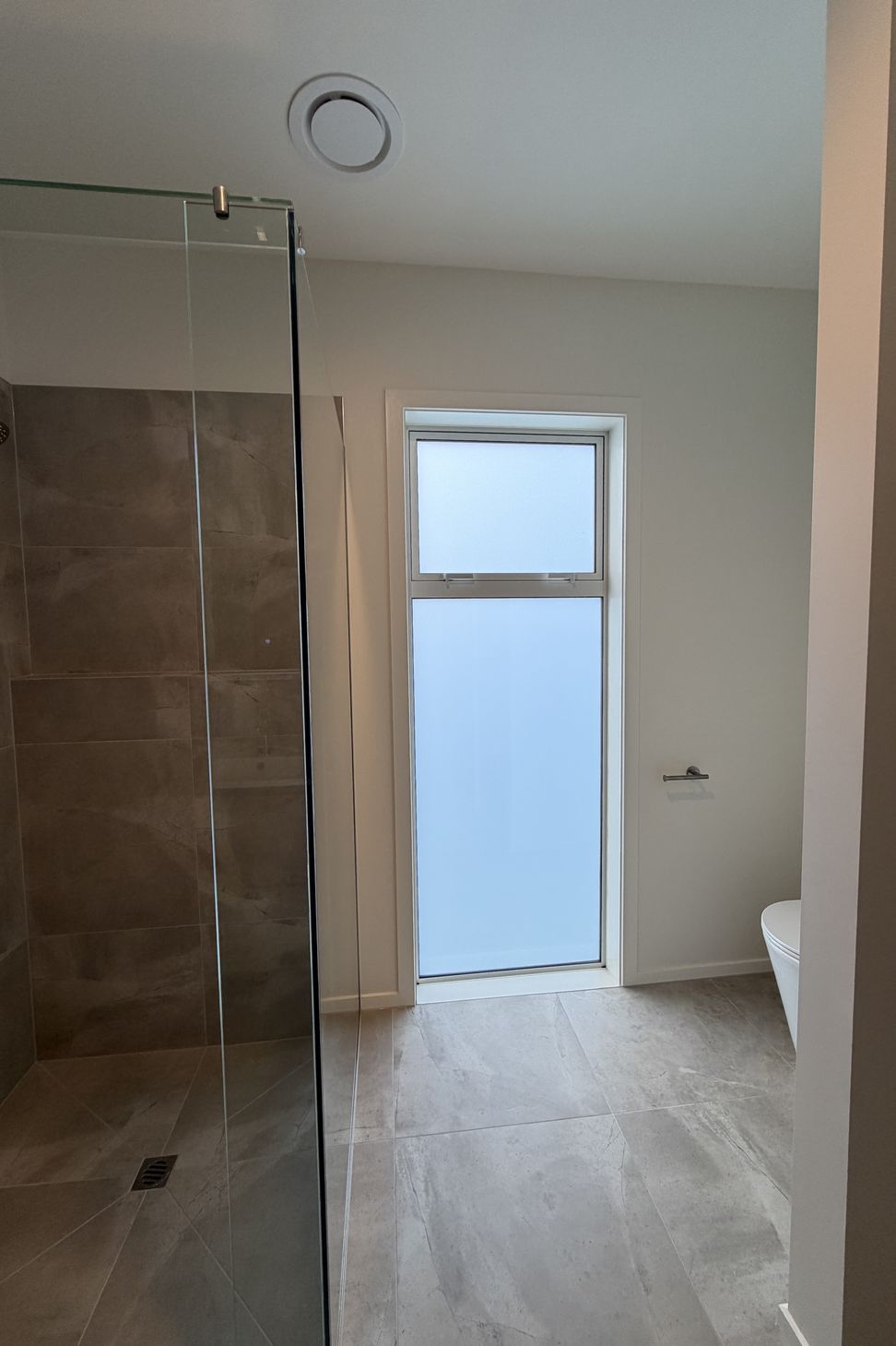 bathroom-full-length-window.JPG