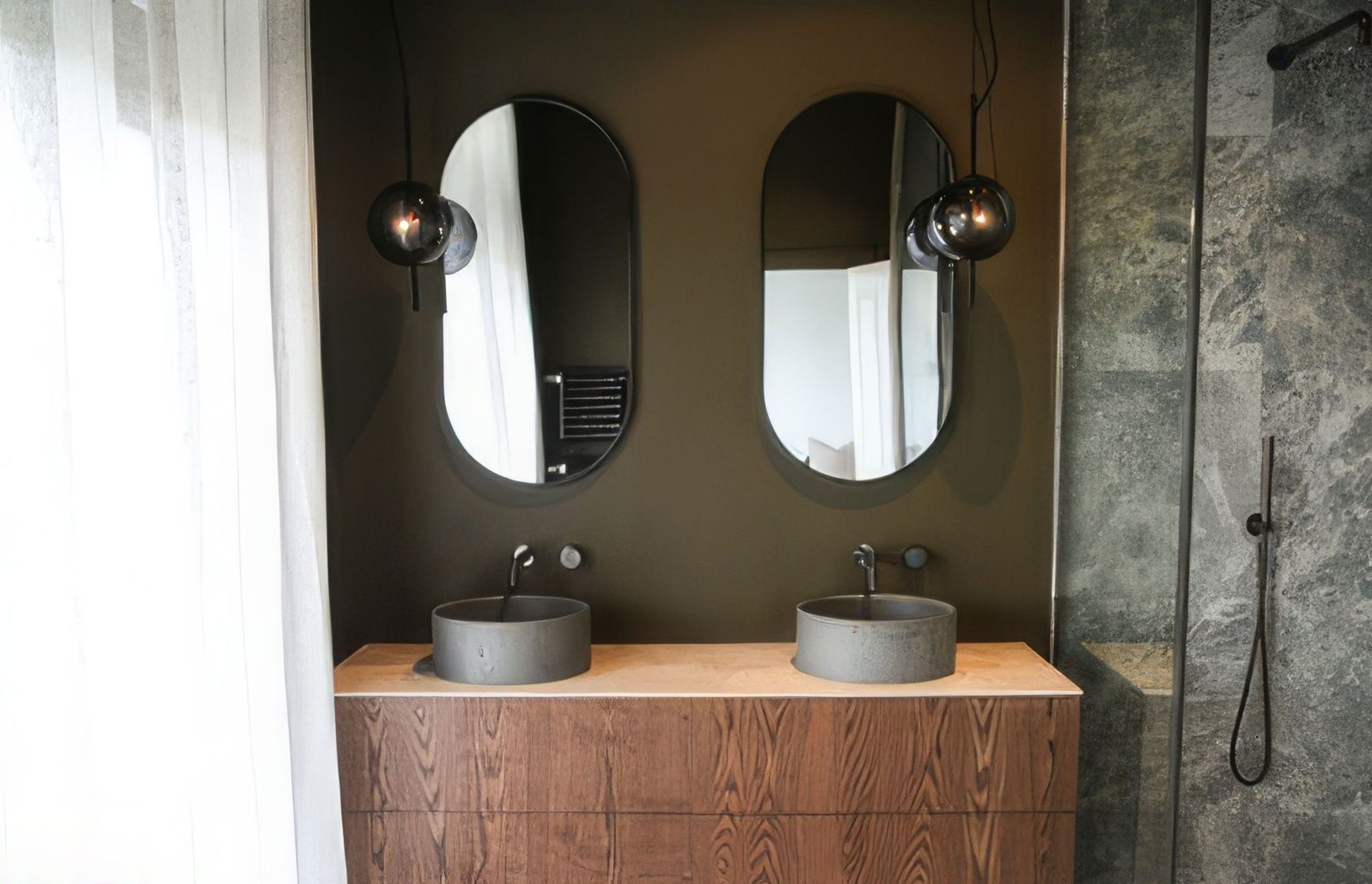bathroom4-gigapixel.jpg