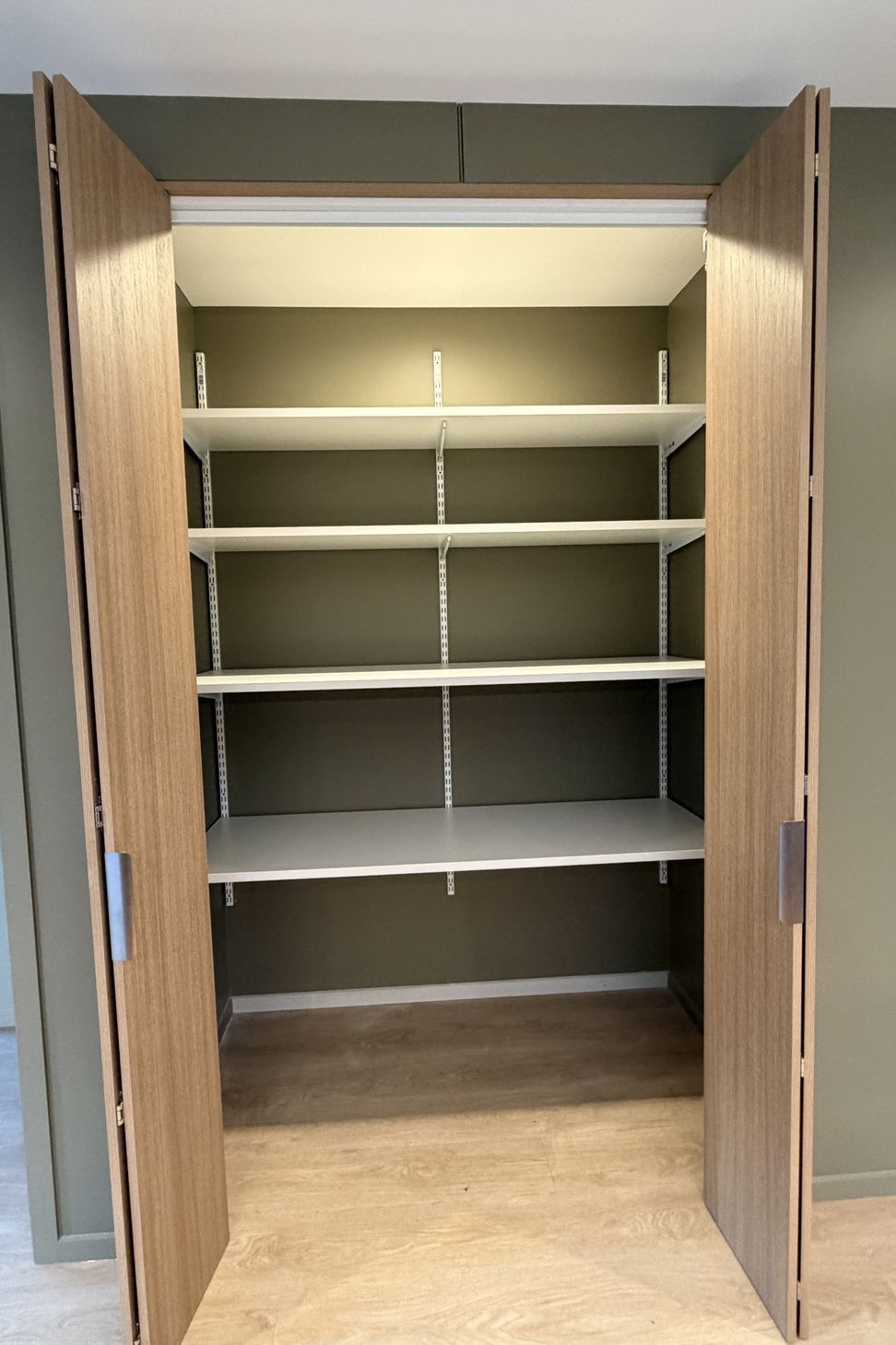 custom-pantry.JPG