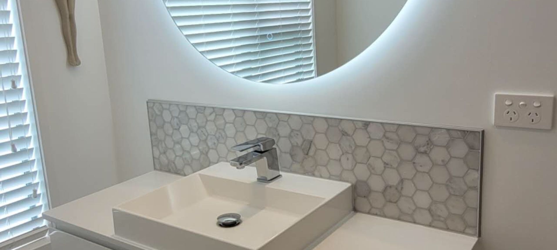 Damn Good Tiling - bathroom waterproof & tiling banner