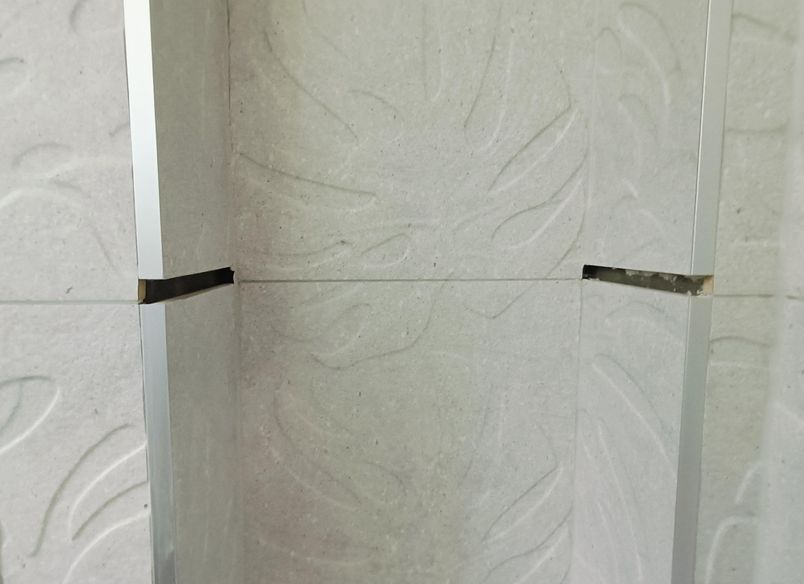 Damn Good Tiling - Feature Wall