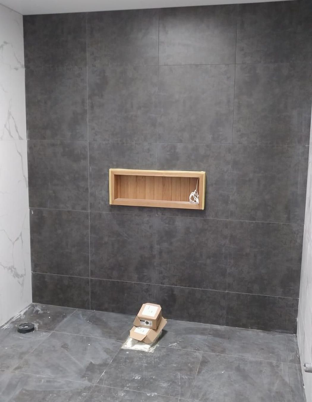 Bathroom Wall and Floor Tiling