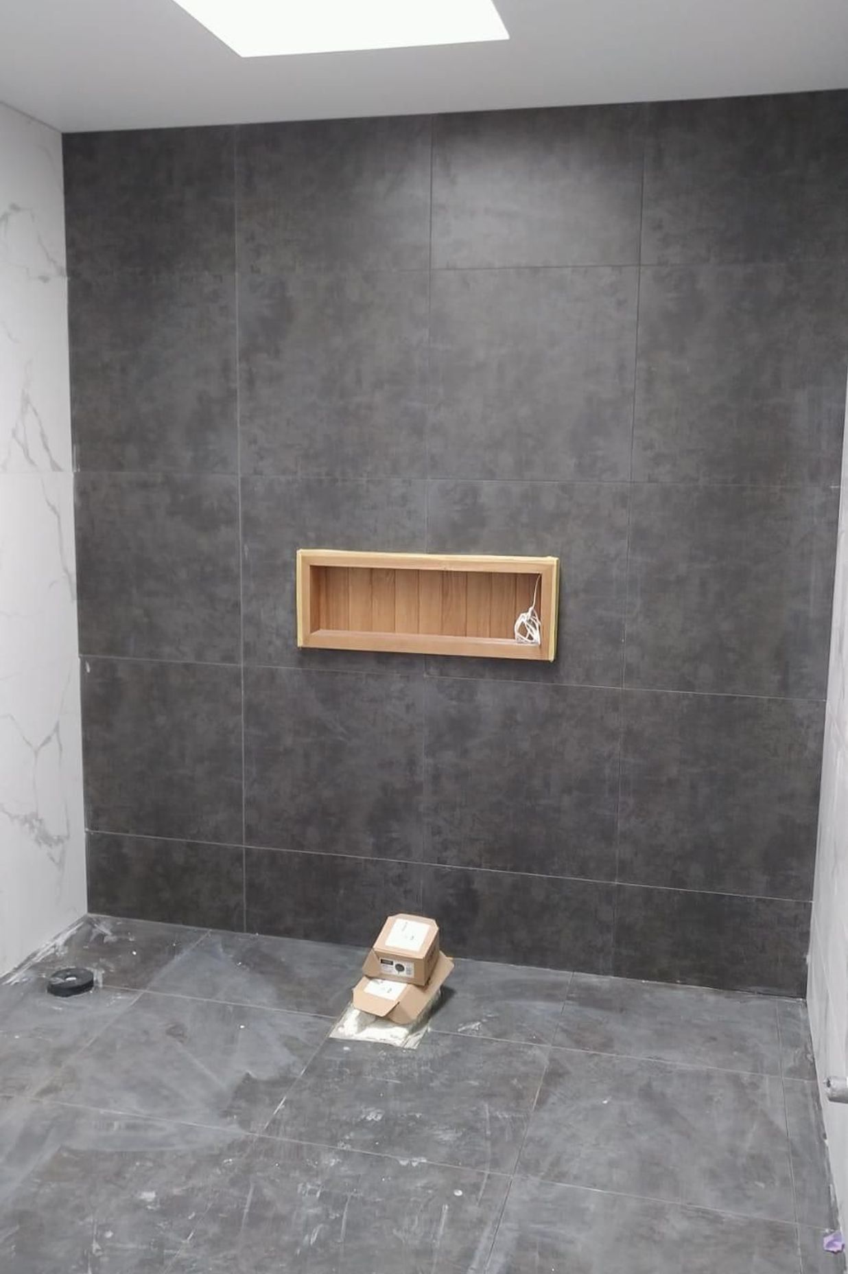Bathroom Wall and Floor Tiling