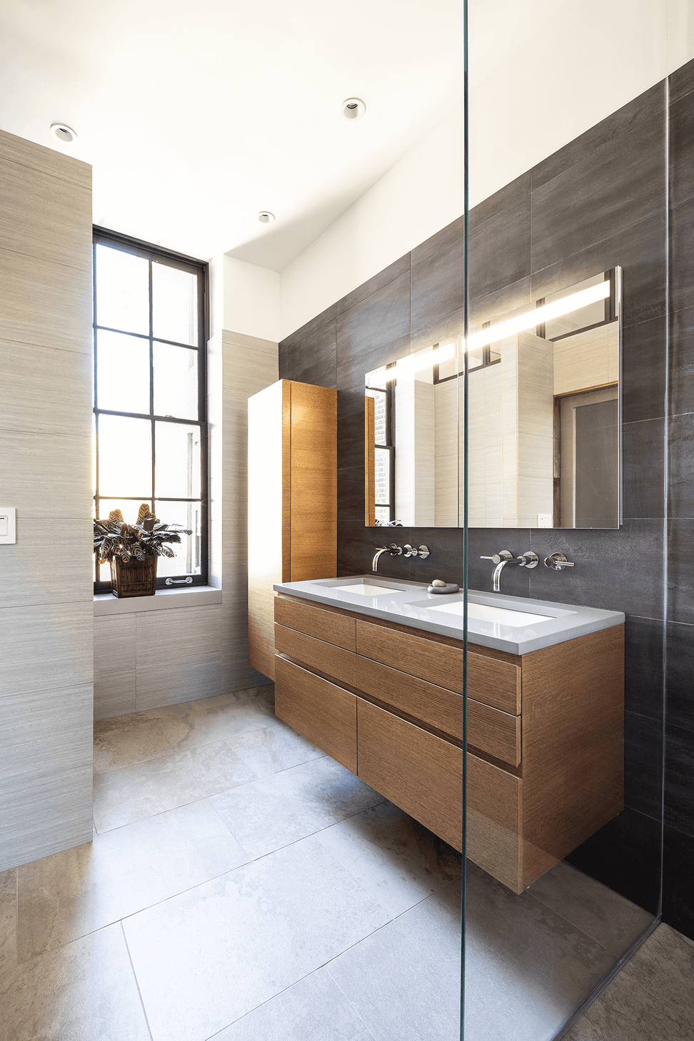 kYd-Old-City-Condominium-12.png