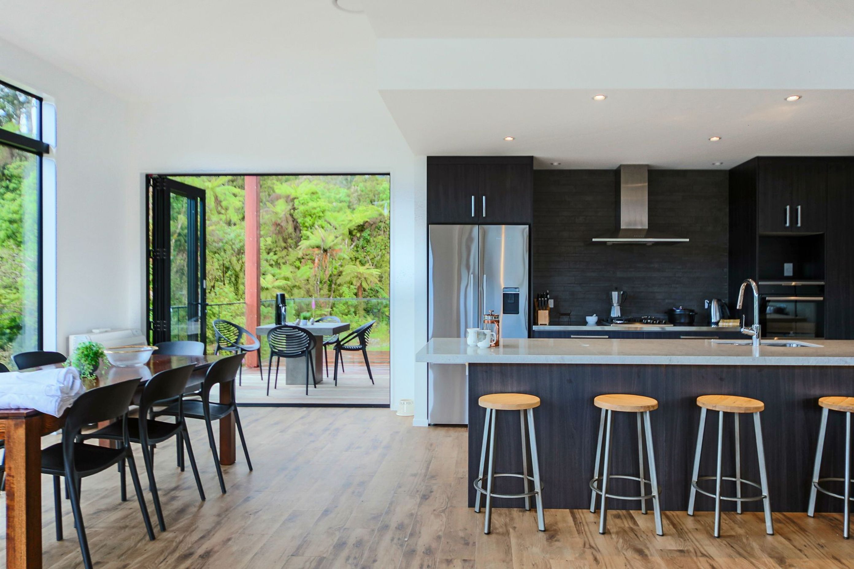 West Coast Lakeside Holiday Home