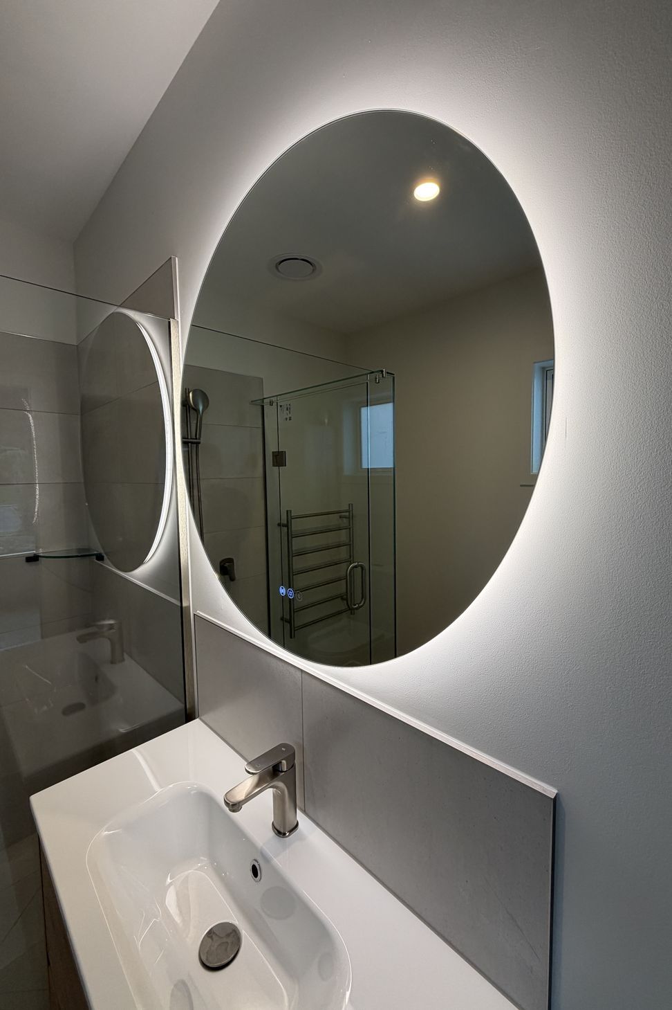 led-mirror.JPG