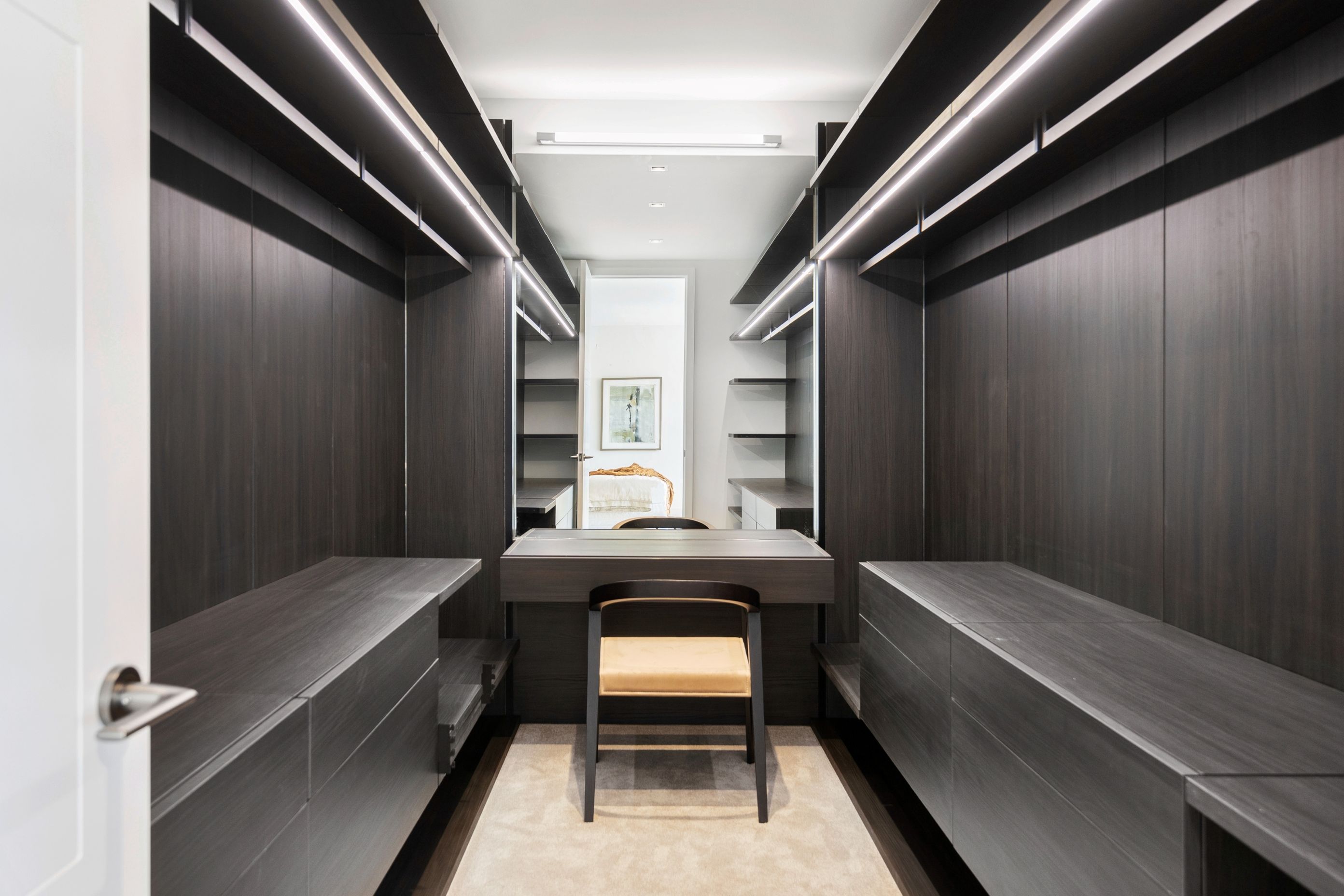 master-walk-in-wardrobe.jpg