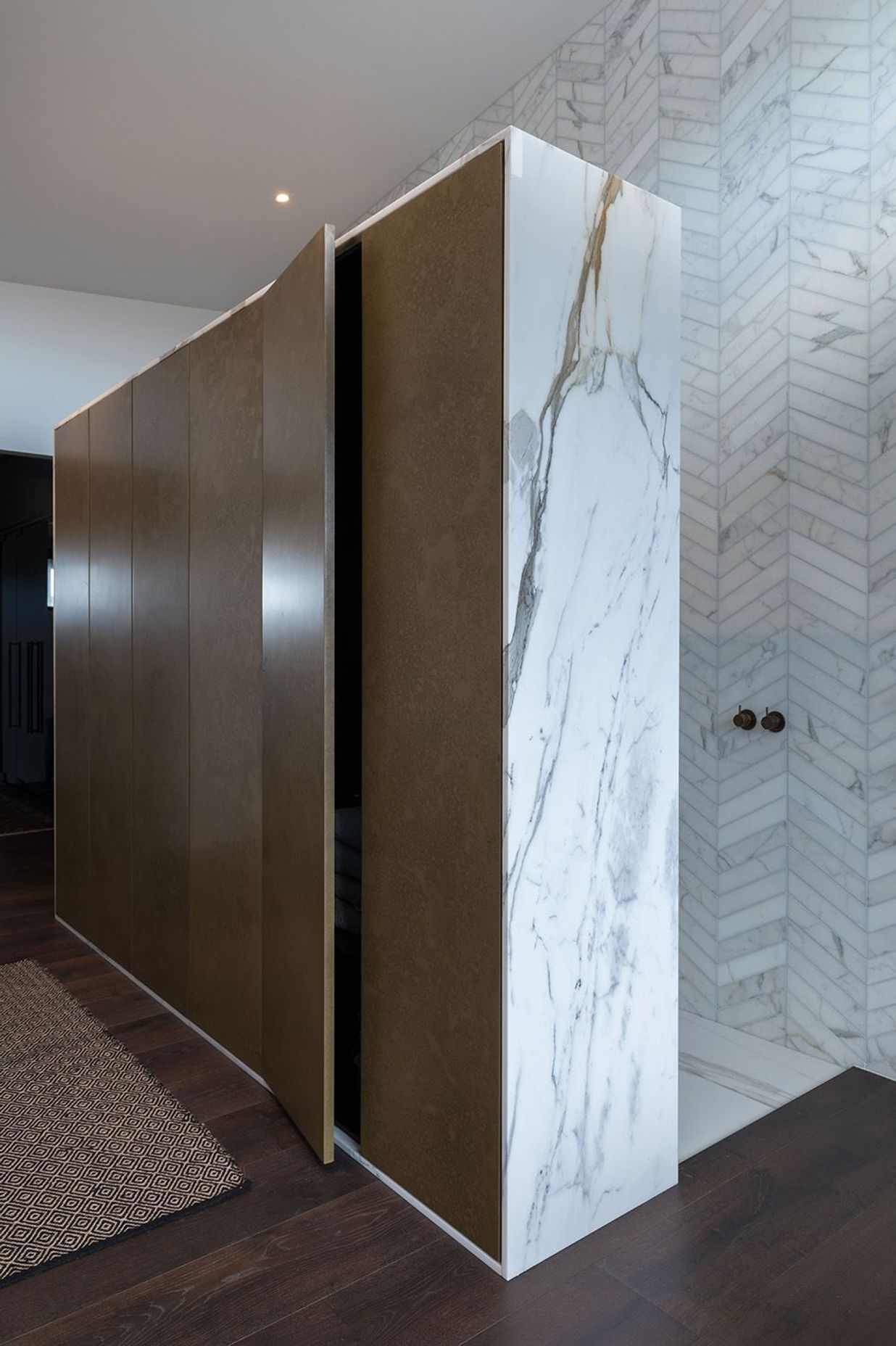 Mount Bathroom