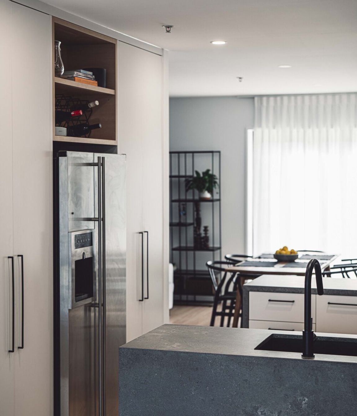 Customs St Apartment