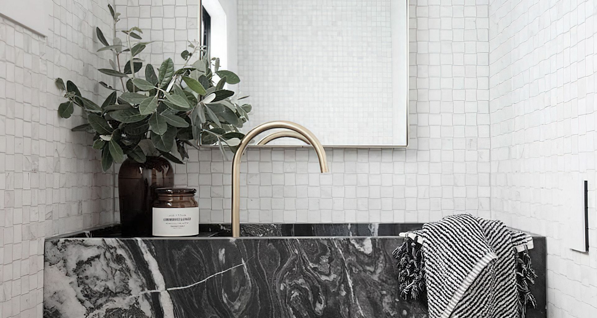 Powder Room Suede + Stone Showroom 2021 banner