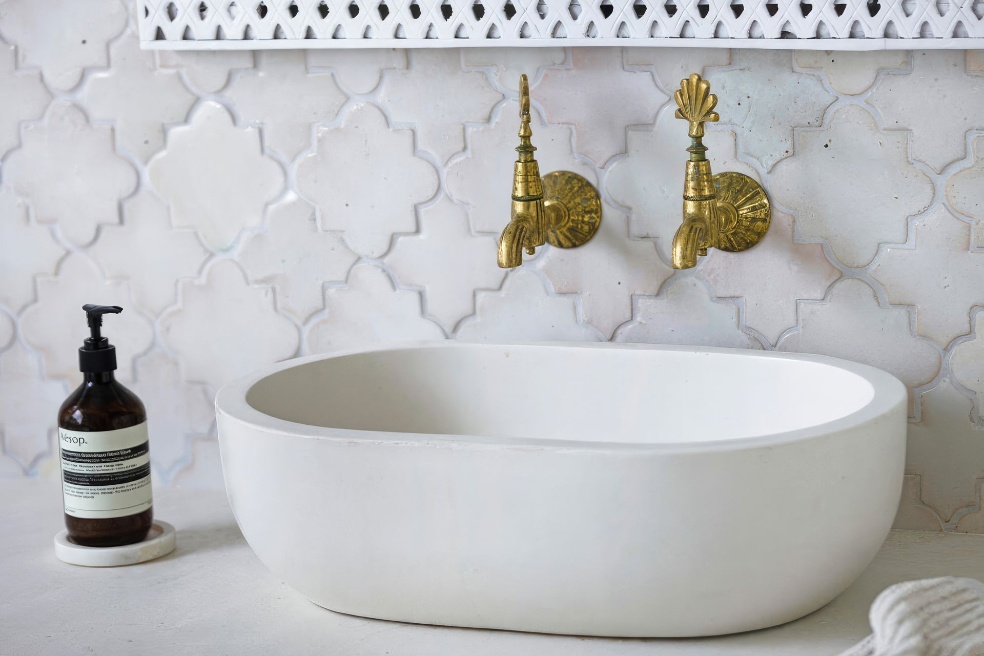 upBathroom-sink-1000x700-fix-standard-scale-400x.jpg
