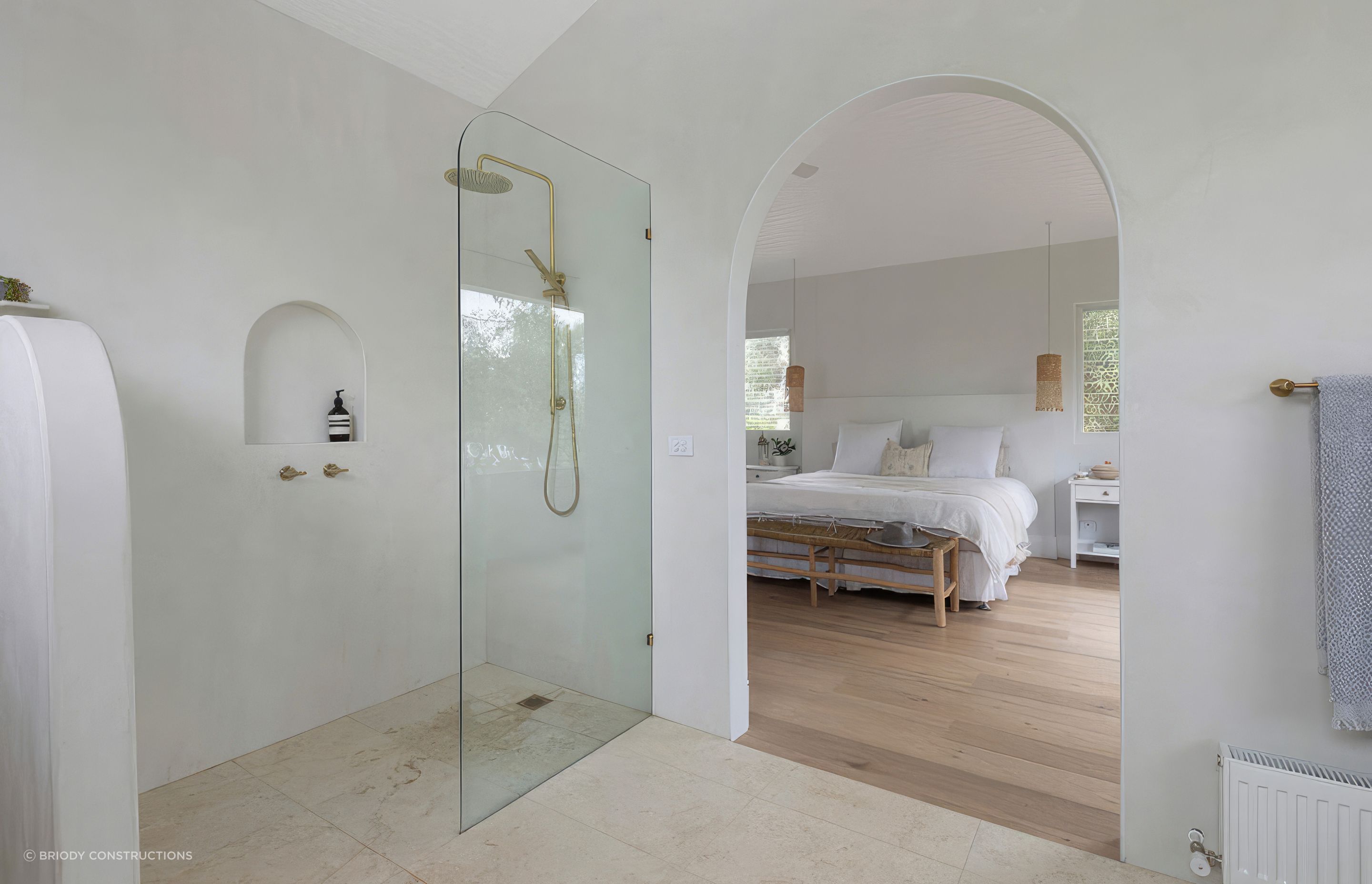 upMastern-bedroom-1000x700-fix-standard-scale-400x.jpg