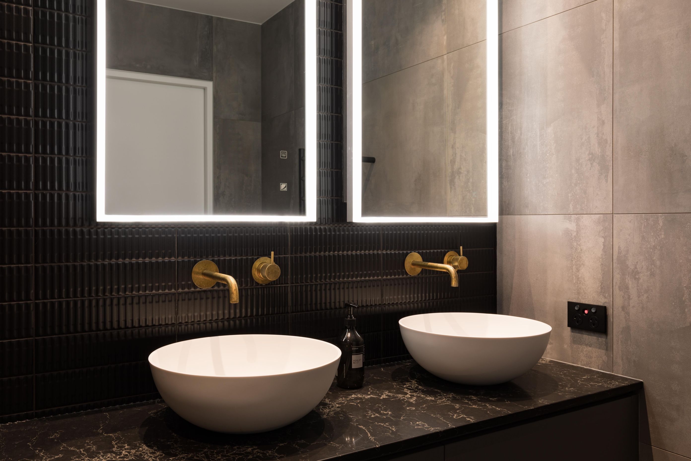 Lucia Glade Ensuite Bathroom