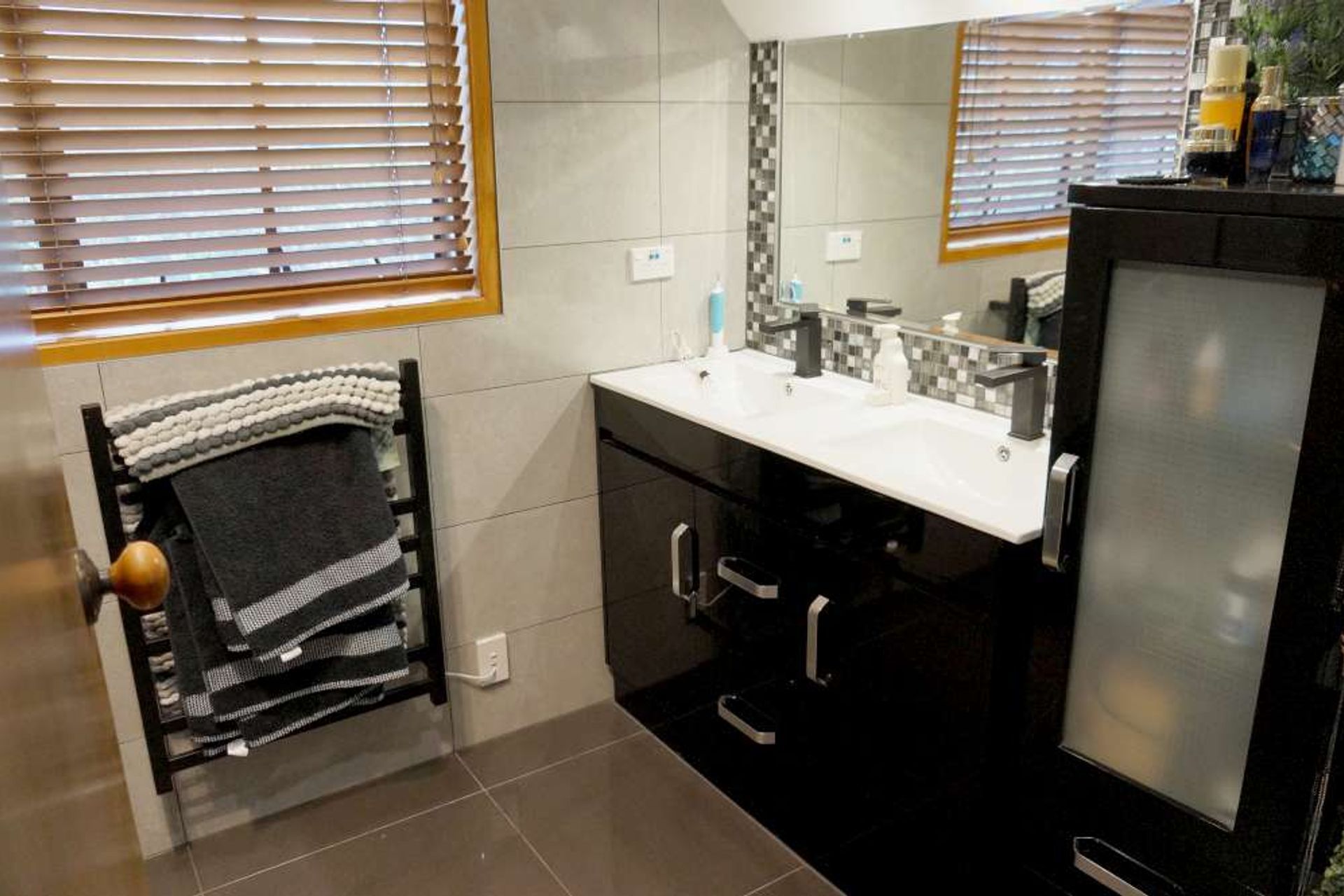 Kwila (Merbau) deck and bathroom renovation in Cockle Bay