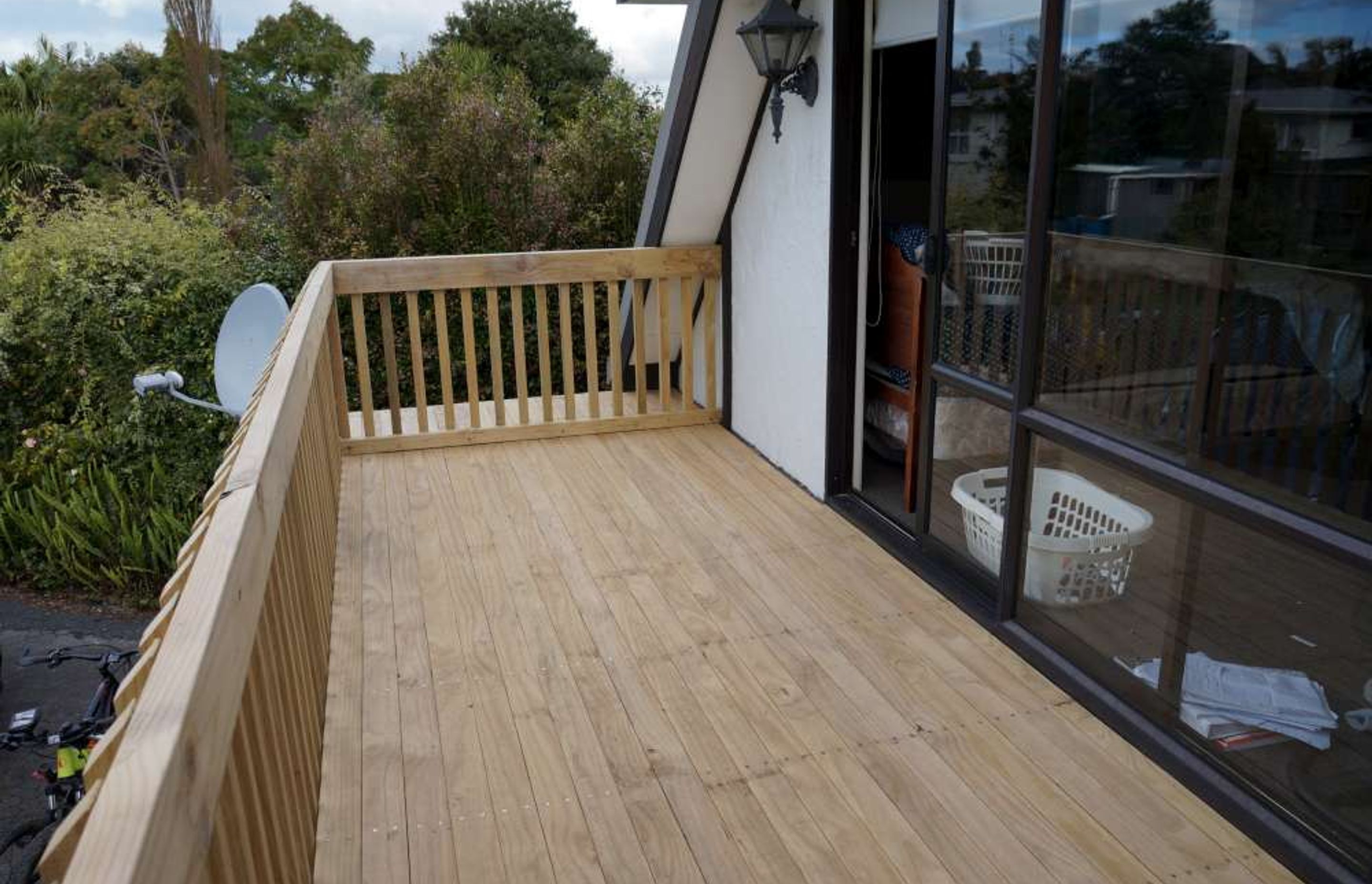 Kwila (Merbau) deck and bathroom renovation in Cockle Bay