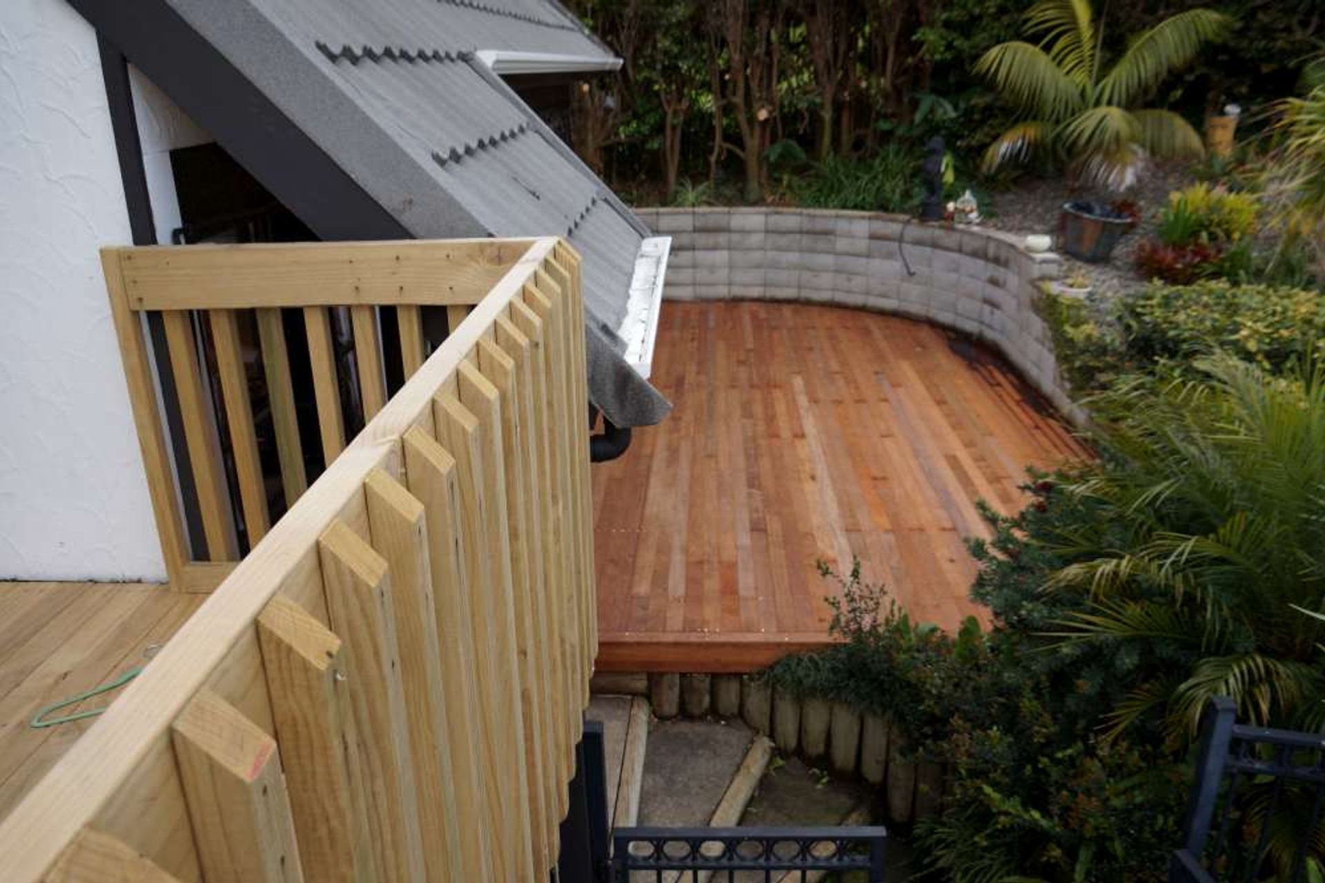 Kwila (Merbau) deck and bathroom renovation in Cockle Bay