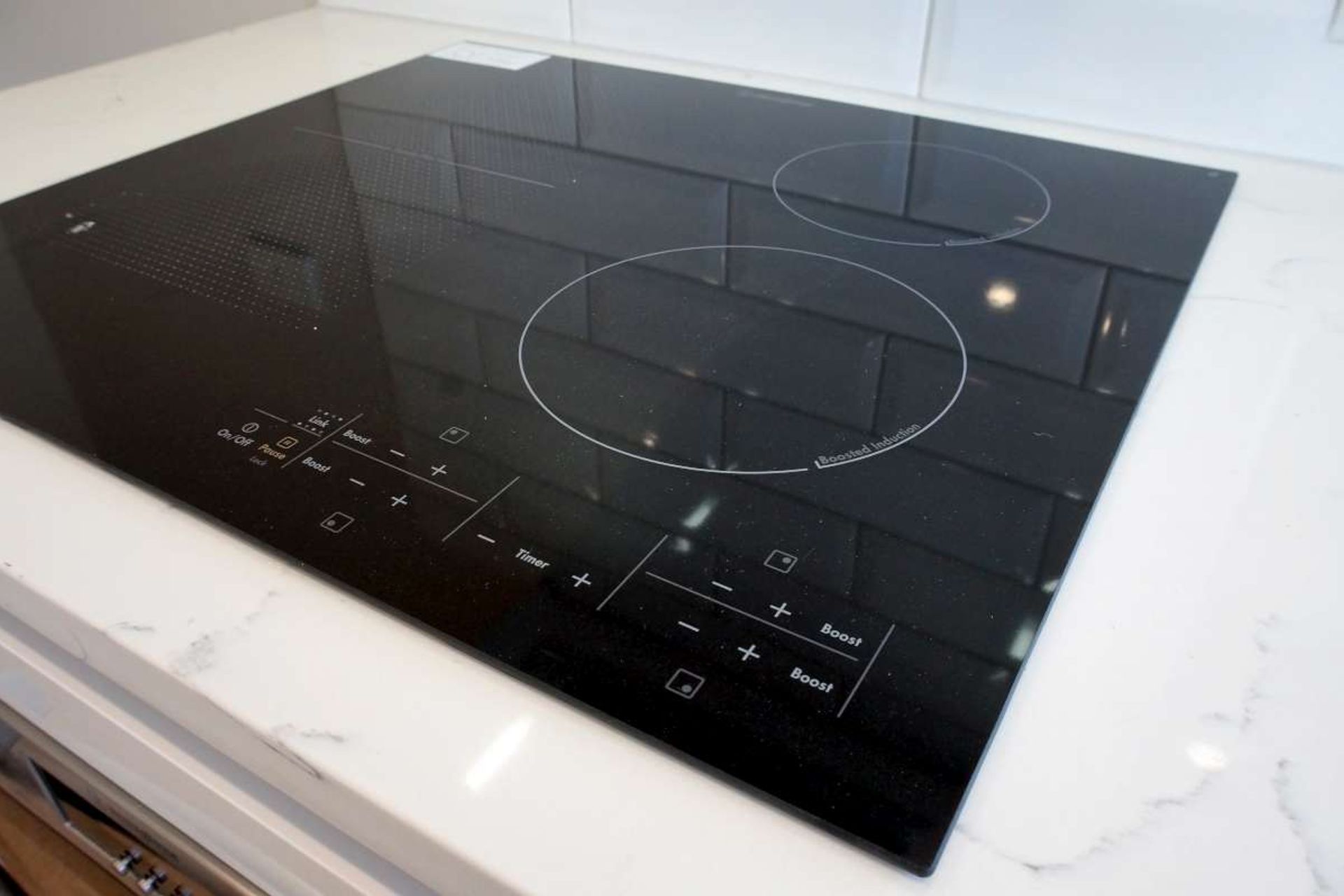 Fully Renovated Home For A Growing Family in Auckland