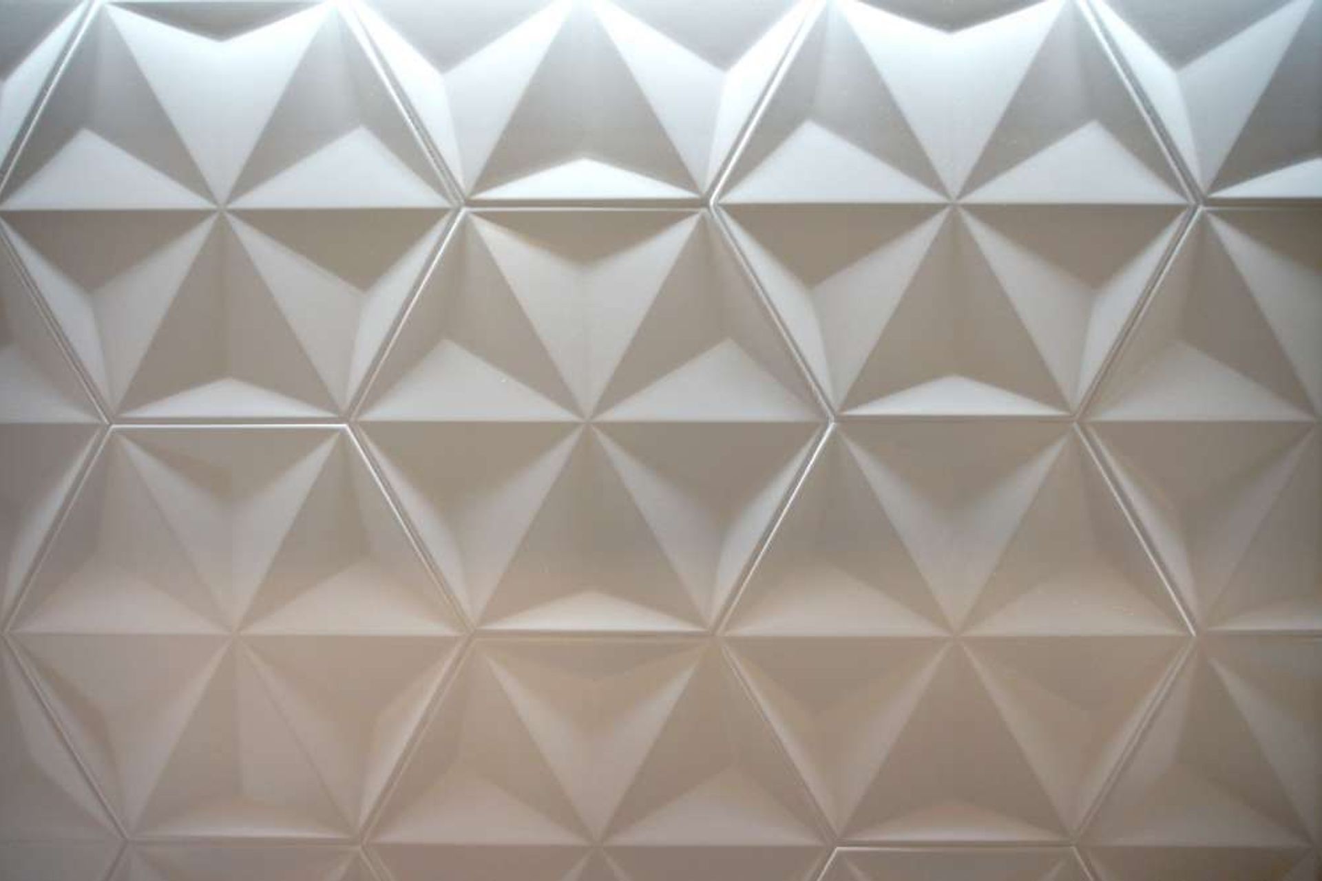 3D hexagonal textured white backplash