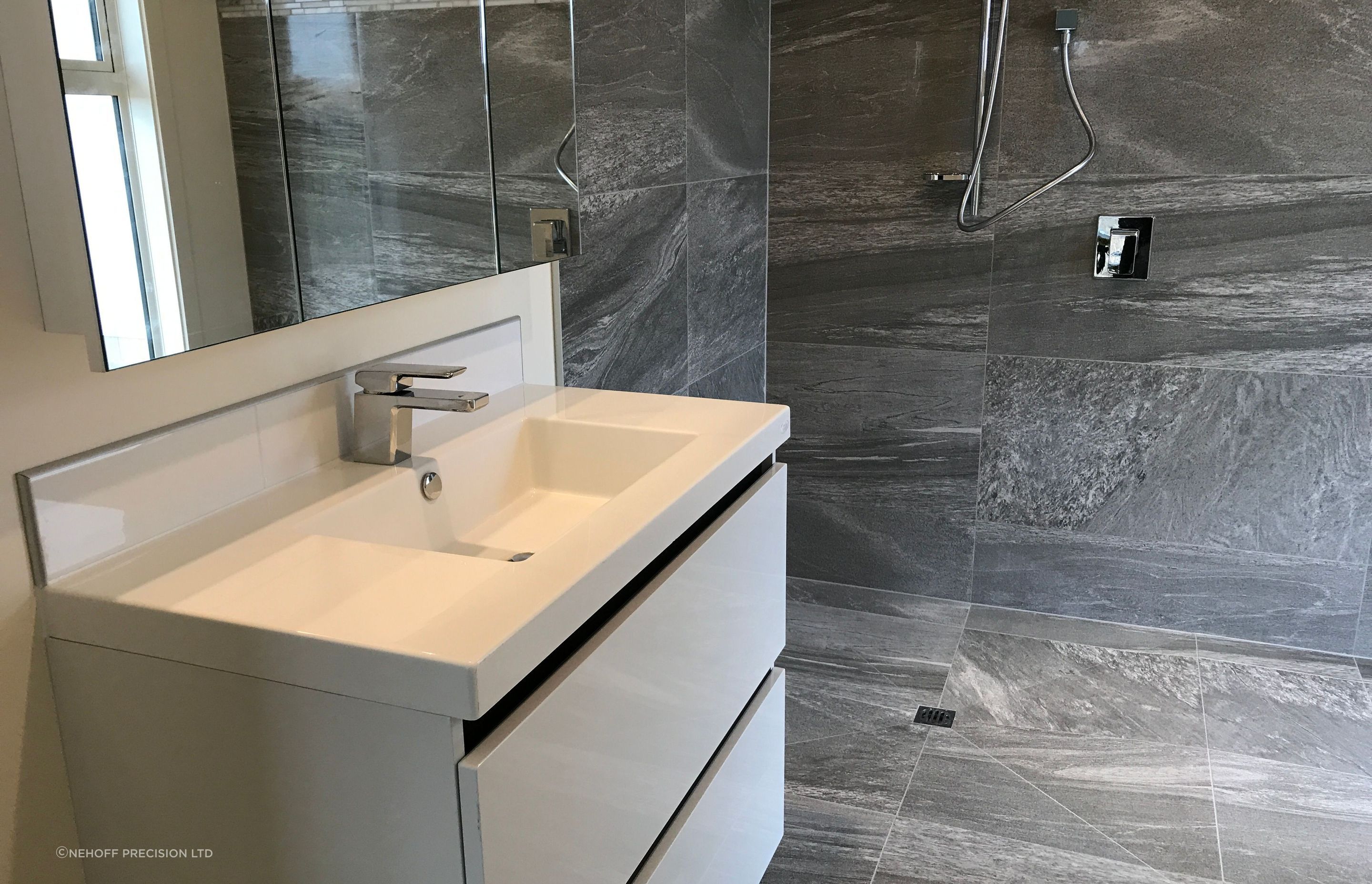 Tiled shower floor, walls &amp; vanity splashback