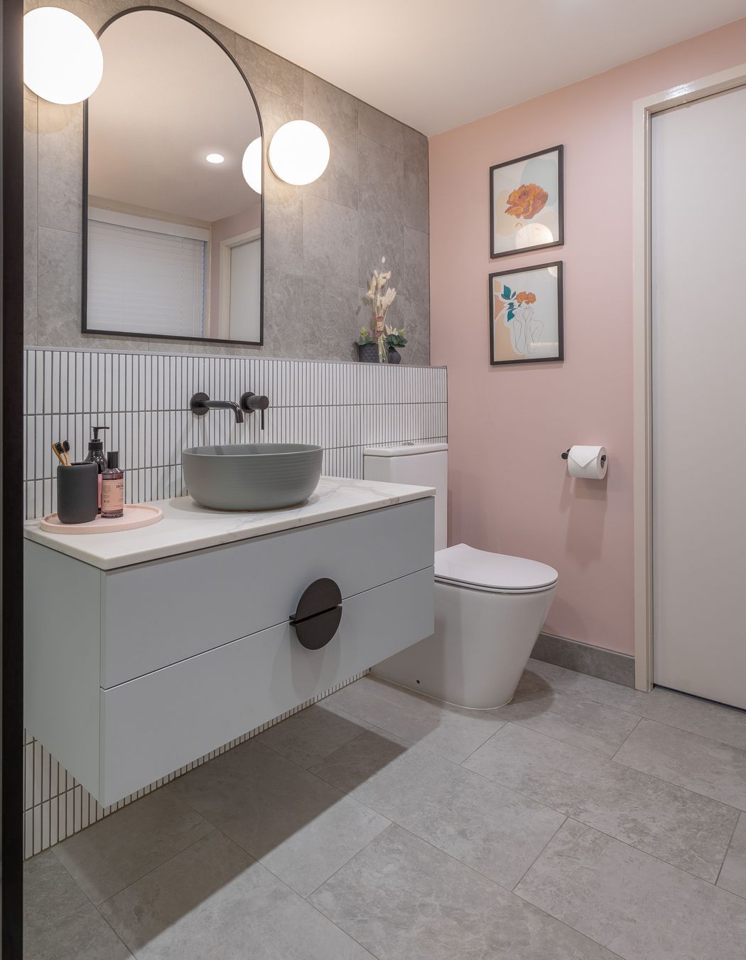 Prime Laminate Soft-Matt in Foxy, Prime Stone in Statuario Venato in a Leather finish, designed by Melanie John of Cube Dentro, NKBA awards 2020 winner of the CDS Bathroom Design Award 2020