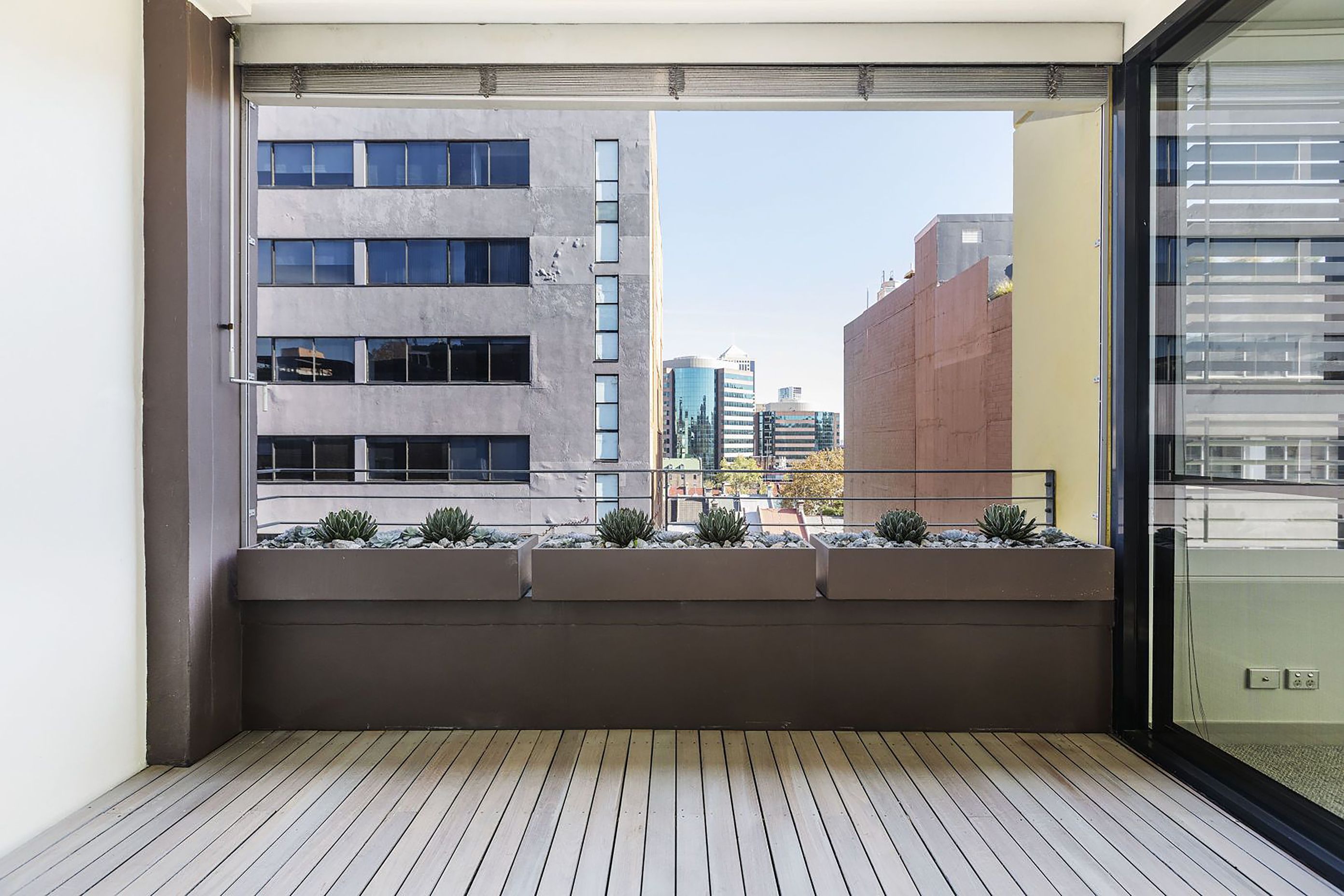 10-balcony.jpg